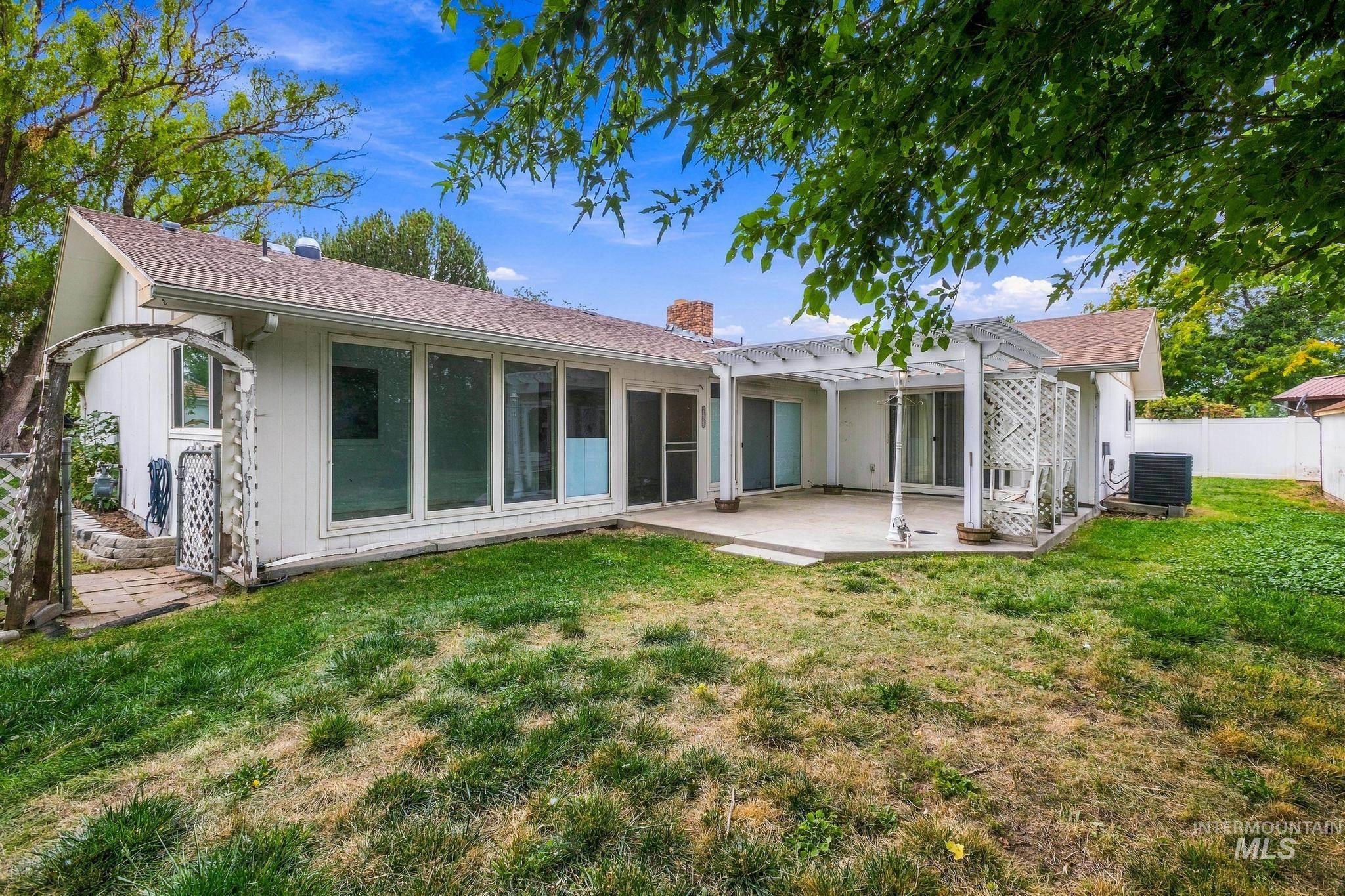 212 Hilldrop St, Caldwell, Idaho 83605, 3 Bedrooms, 2 Bathrooms, Residential For Sale, Price $449,900, 99001421