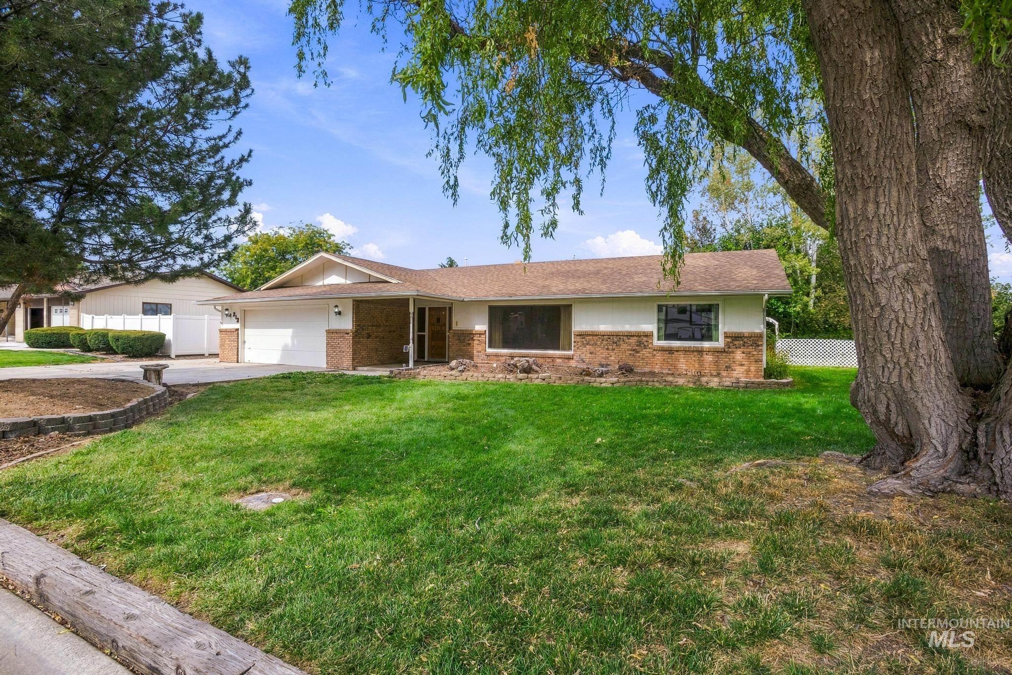 212 Hilldrop St, Caldwell, Idaho 83605, 3 Bedrooms, 2 Bathrooms, Residential For Sale, Price $449,900, 99001421