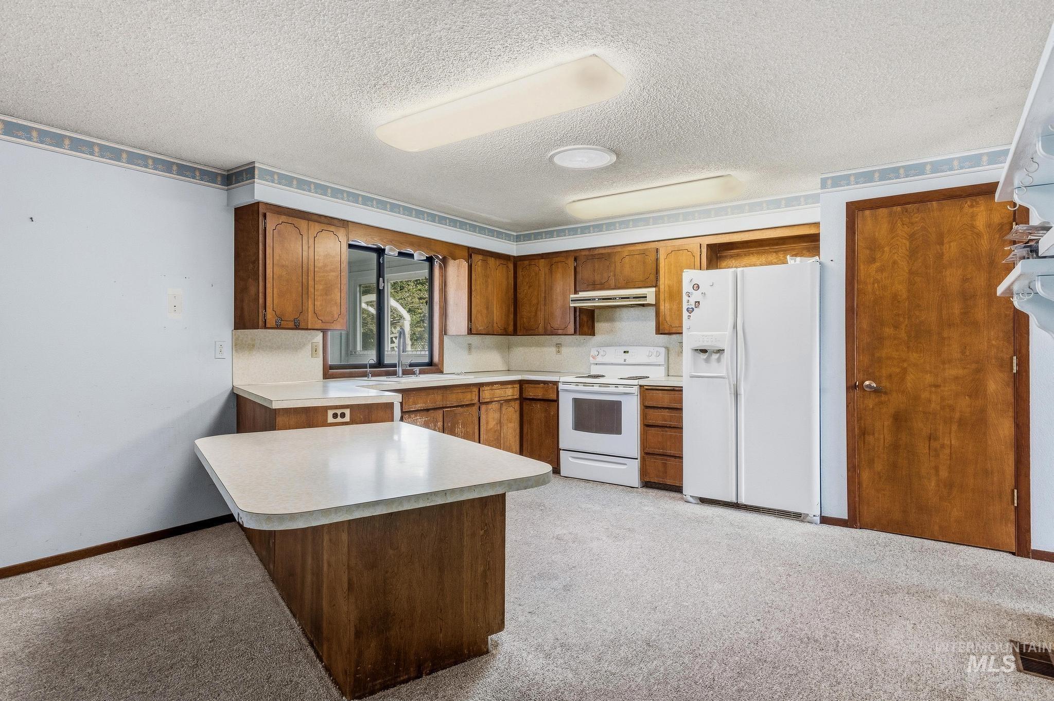 212 Hilldrop St, Caldwell, Idaho 83605, 3 Bedrooms, 2 Bathrooms, Residential For Sale, Price $449,900, 99001421