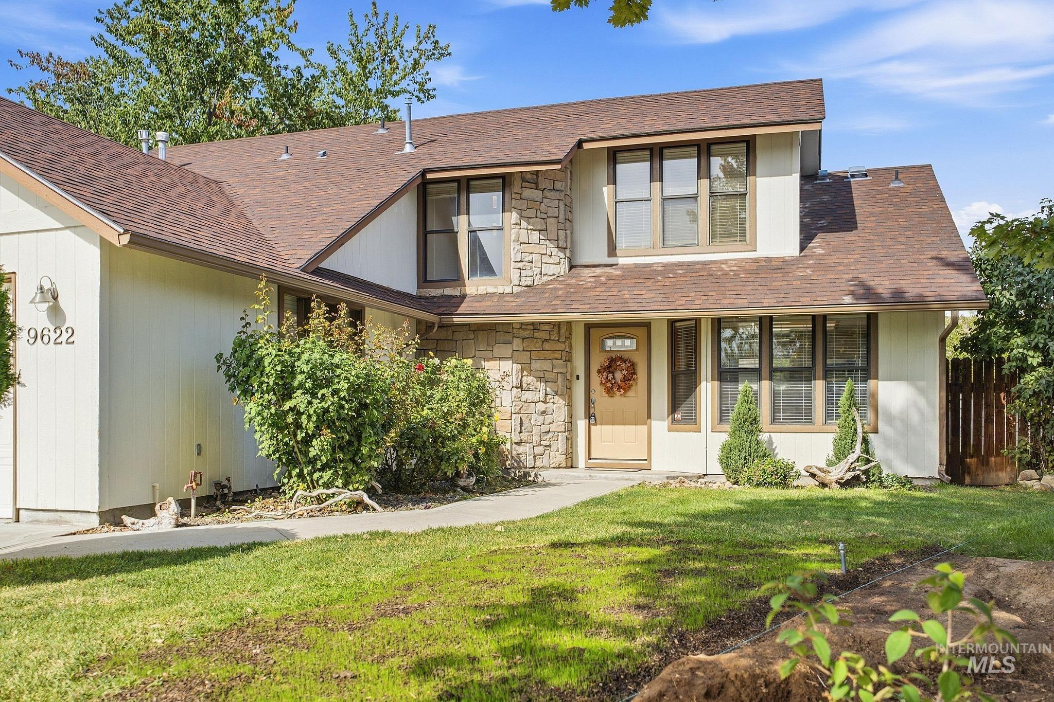 9622 W Glen Ellyn St., Boise, Idaho 83704, 2 Bedrooms, 2.5 Bathrooms, Residential For Sale, Price $417,000, 99001422