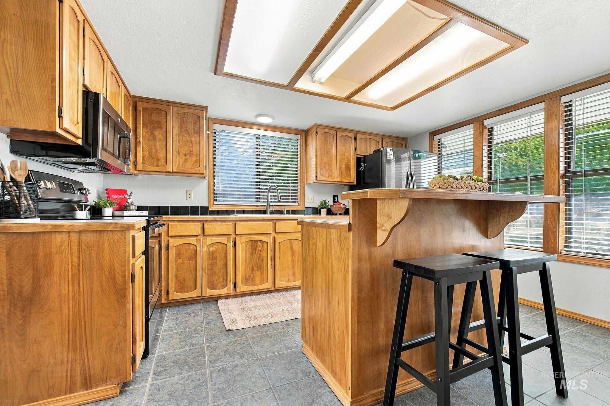 9622 W Glen Ellyn St., Boise, Idaho 83704, 2 Bedrooms, 2.5 Bathrooms, Residential For Sale, Price $417,000, 99001422