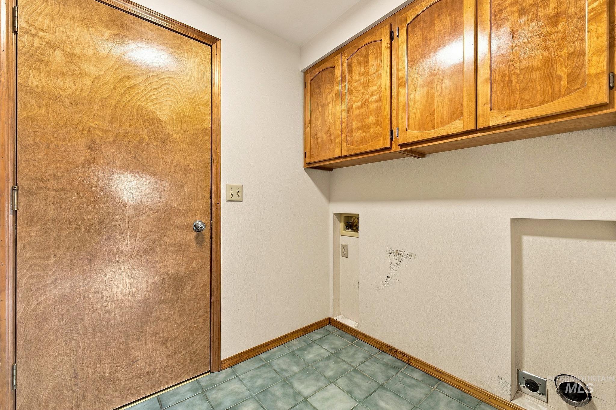 9622 W Glen Ellyn St., Boise, Idaho 83704, 2 Bedrooms, 2.5 Bathrooms, Residential For Sale, Price $417,000, 99001422