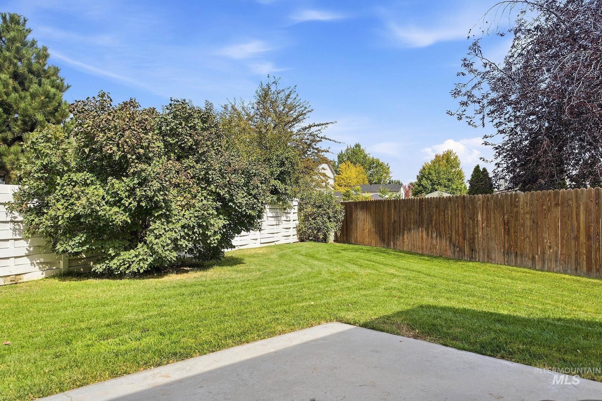 9622 W Glen Ellyn St., Boise, Idaho 83704, 2 Bedrooms, 2.5 Bathrooms, Residential For Sale, Price $417,000, 99001422