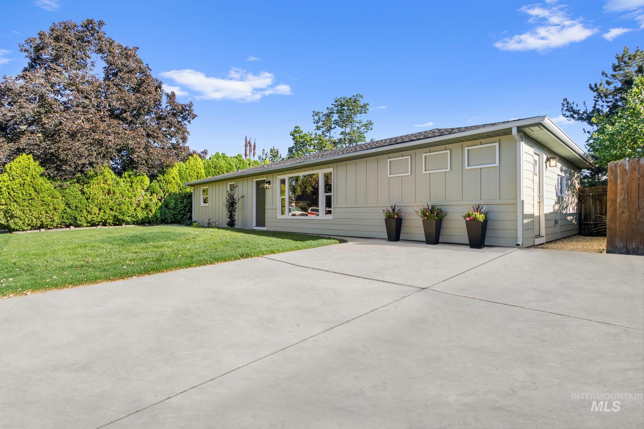 1905 W Bedford, Boise, Idaho 83705, 3 Bedrooms, 2 Bathrooms, Residential For Sale, Price $514,900, 99001427