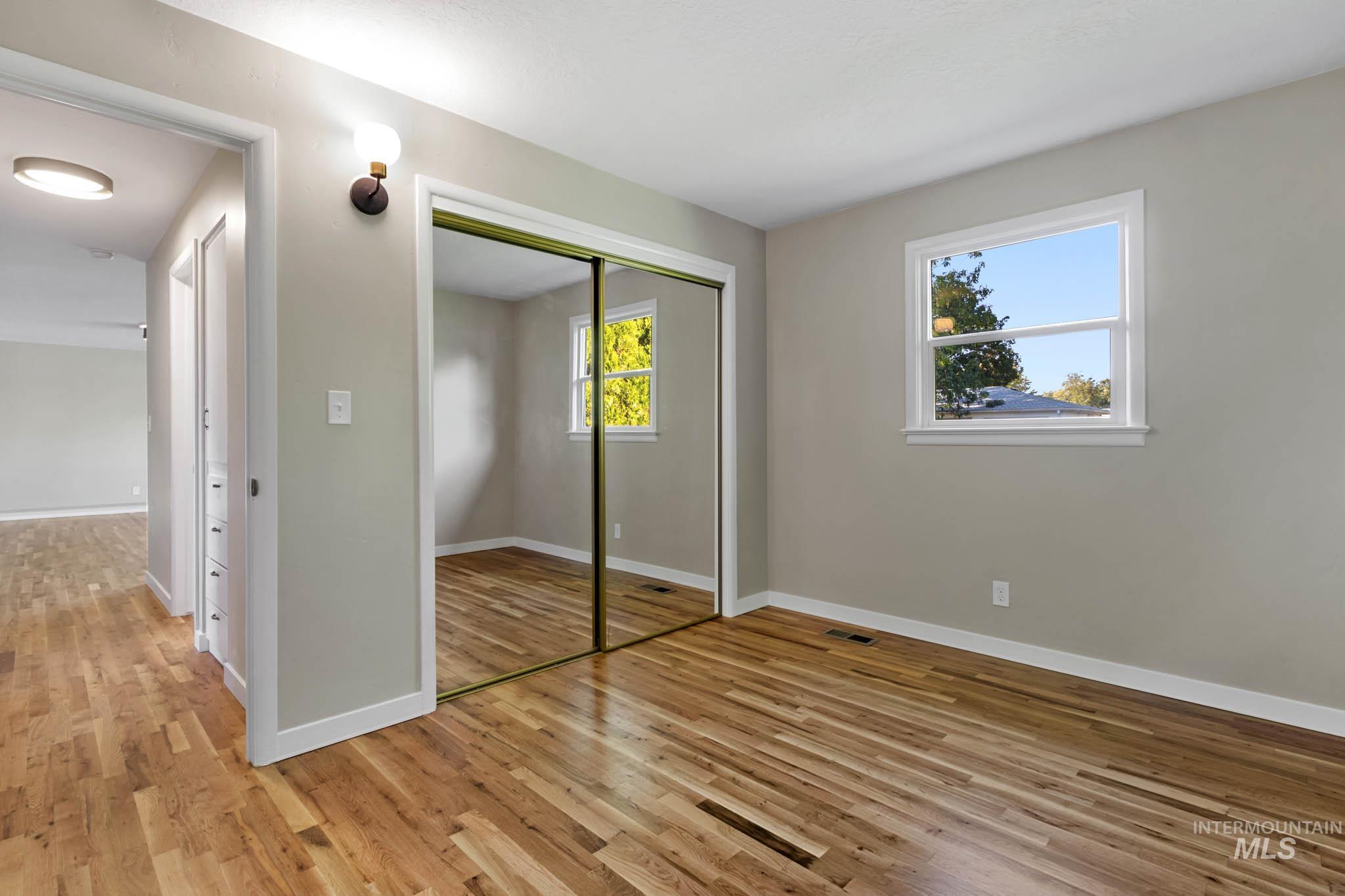 1905 W Bedford, Boise, Idaho 83705, 3 Bedrooms, 2 Bathrooms, Residential For Sale, Price $514,900, 99001427