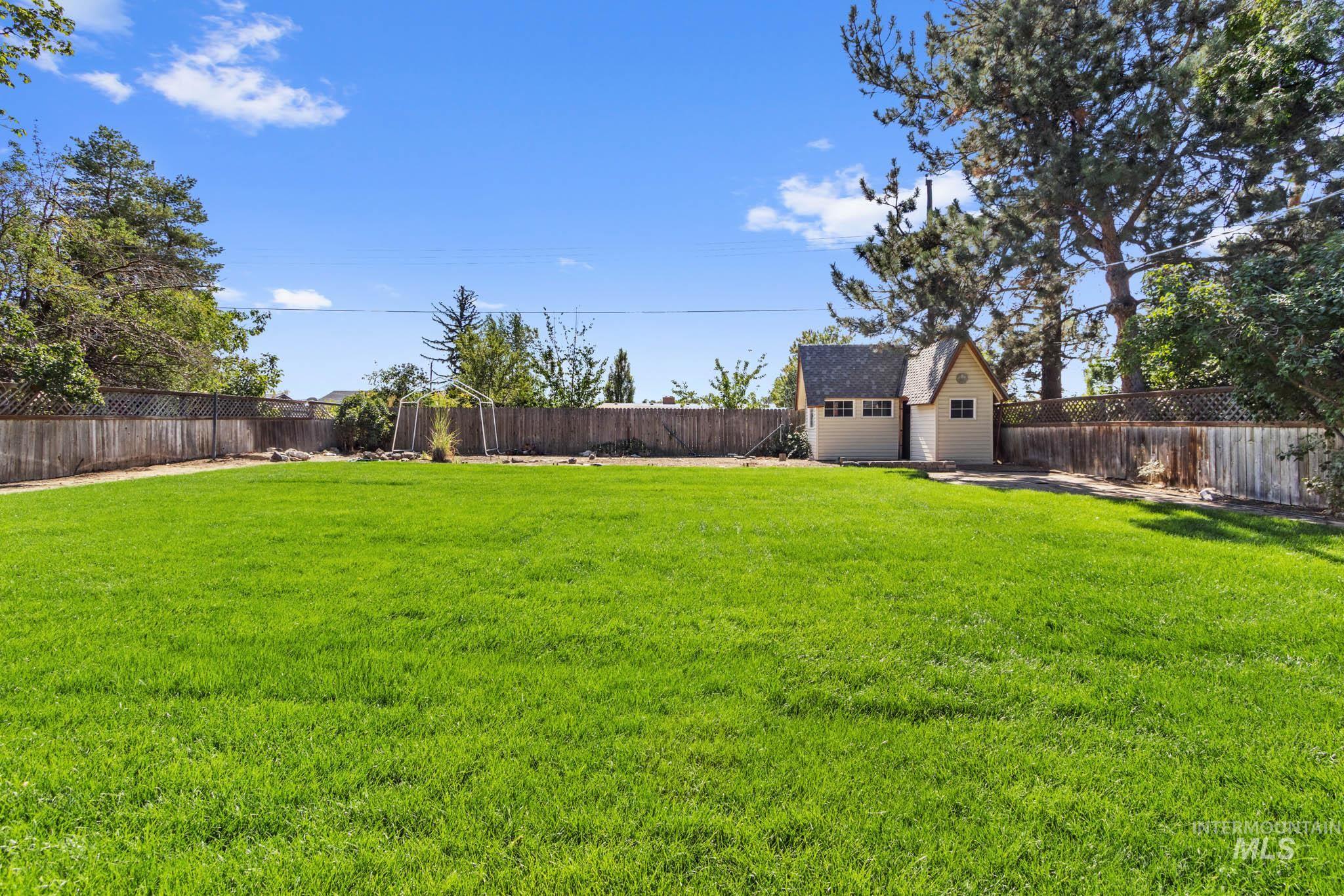 1905 W Bedford, Boise, Idaho 83705, 3 Bedrooms, 2 Bathrooms, Residential For Sale, Price $514,900, 99001427