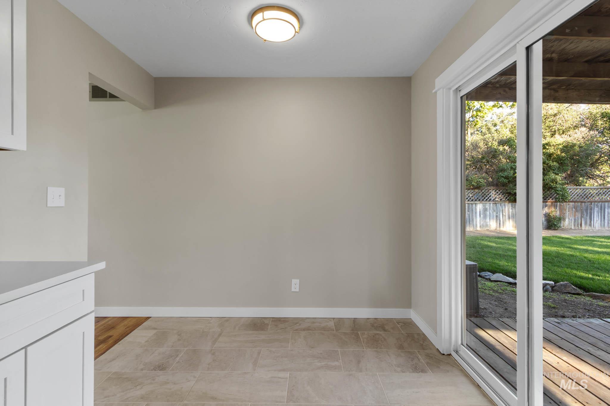 1905 W Bedford, Boise, Idaho 83705, 3 Bedrooms, 2 Bathrooms, Residential For Sale, Price $514,900, 99001427