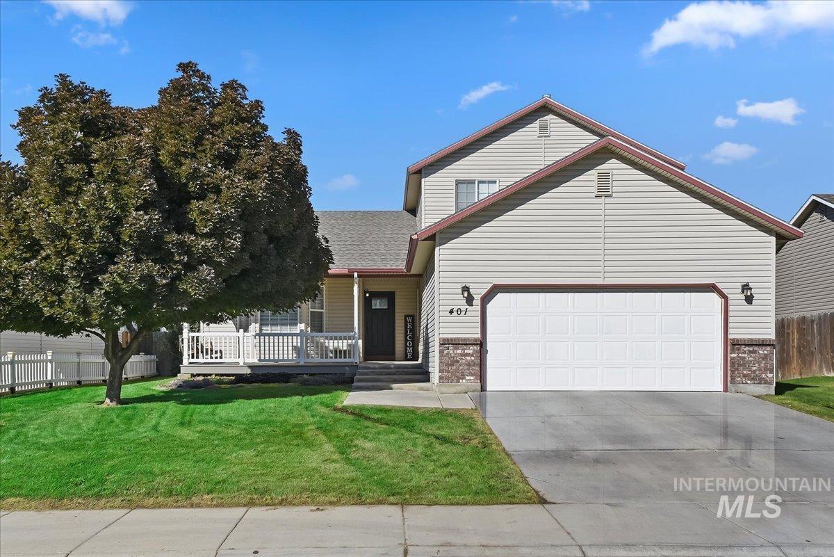 401 S Saddlerock Ave., Kuna, Idaho 83634, 4 Bedrooms, 3 Bathrooms, Residential For Sale, Price $445,000, 99001430