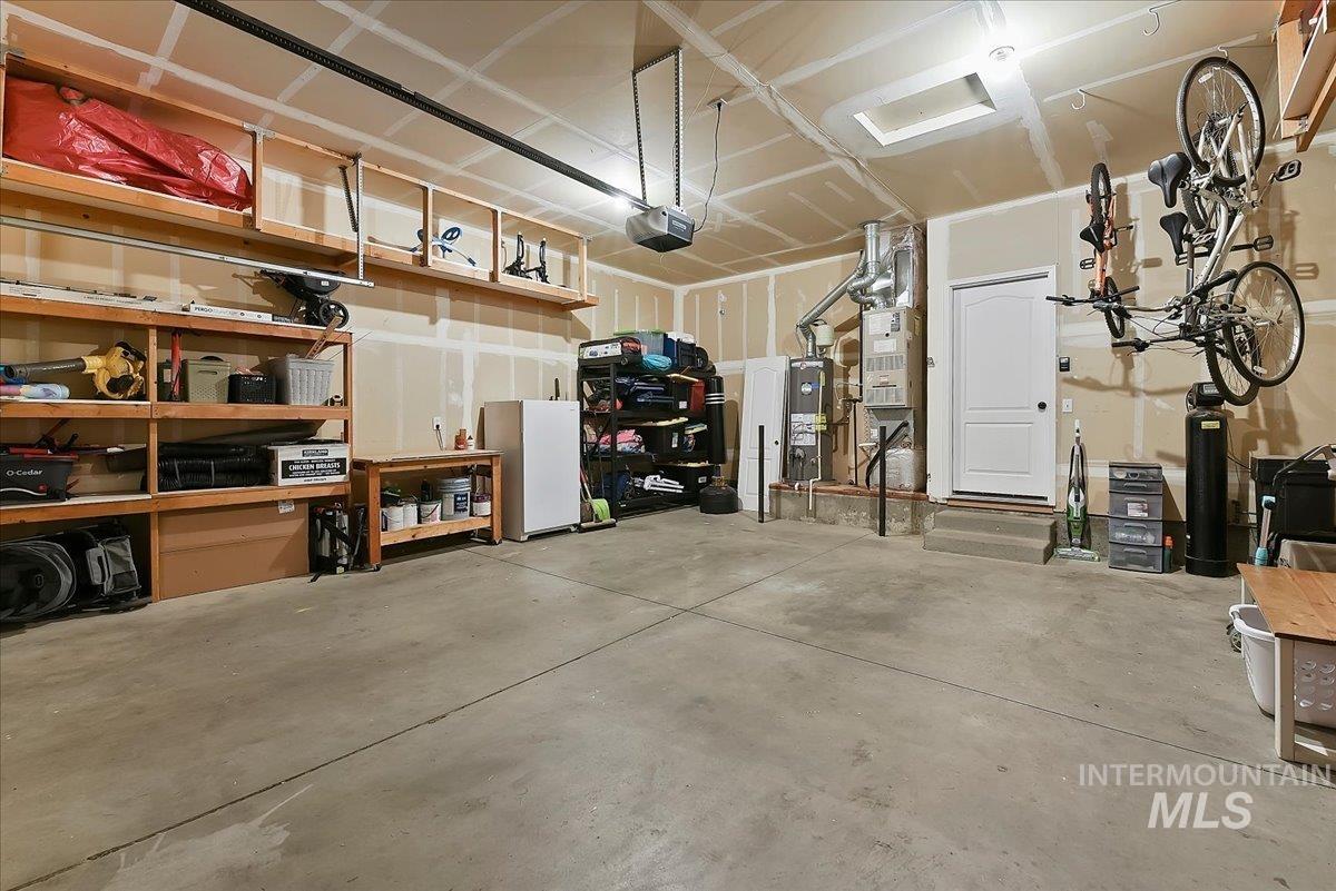 401 S Saddlerock Ave., Kuna, Idaho 83634, 4 Bedrooms, 3 Bathrooms, Residential For Sale, Price $445,000, 99001430