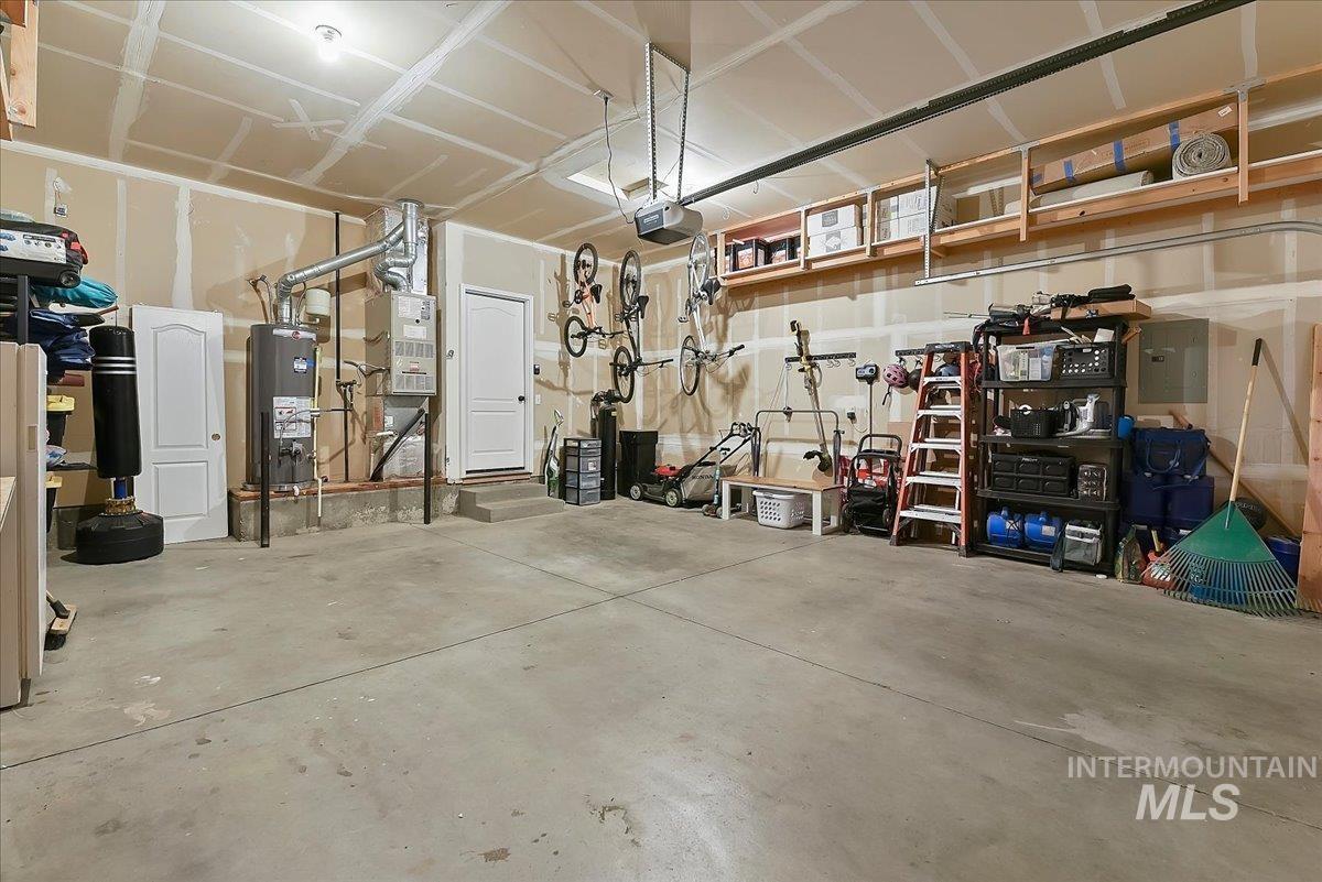 401 S Saddlerock Ave., Kuna, Idaho 83634, 4 Bedrooms, 3 Bathrooms, Residential For Sale, Price $445,000, 99001430