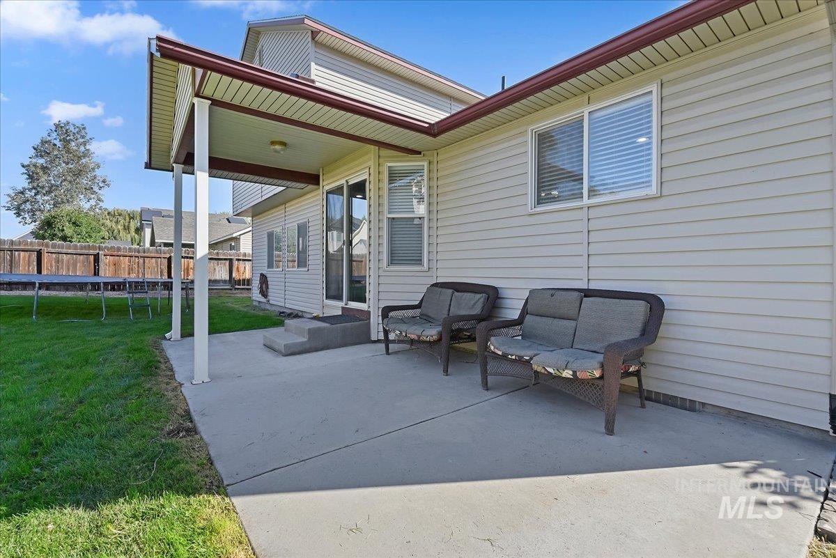 401 S Saddlerock Ave., Kuna, Idaho 83634, 4 Bedrooms, 3 Bathrooms, Residential For Sale, Price $445,000, 99001430