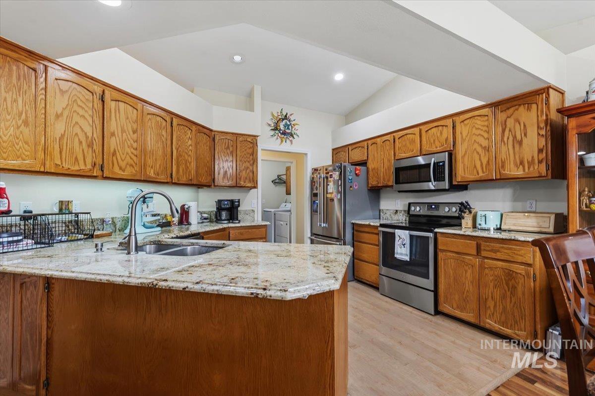 11855 W Dickens Dr, Boise, Idaho 83709, 3 Bedrooms, 2 Bathrooms, Residential For Sale, Price $445,000,MLS 99001431