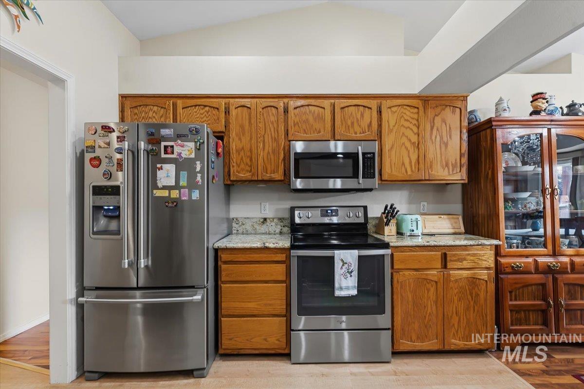 11855 W Dickens Dr, Boise, Idaho 83709, 3 Bedrooms, 2 Bathrooms, Residential For Sale, Price $445,000,MLS 99001431