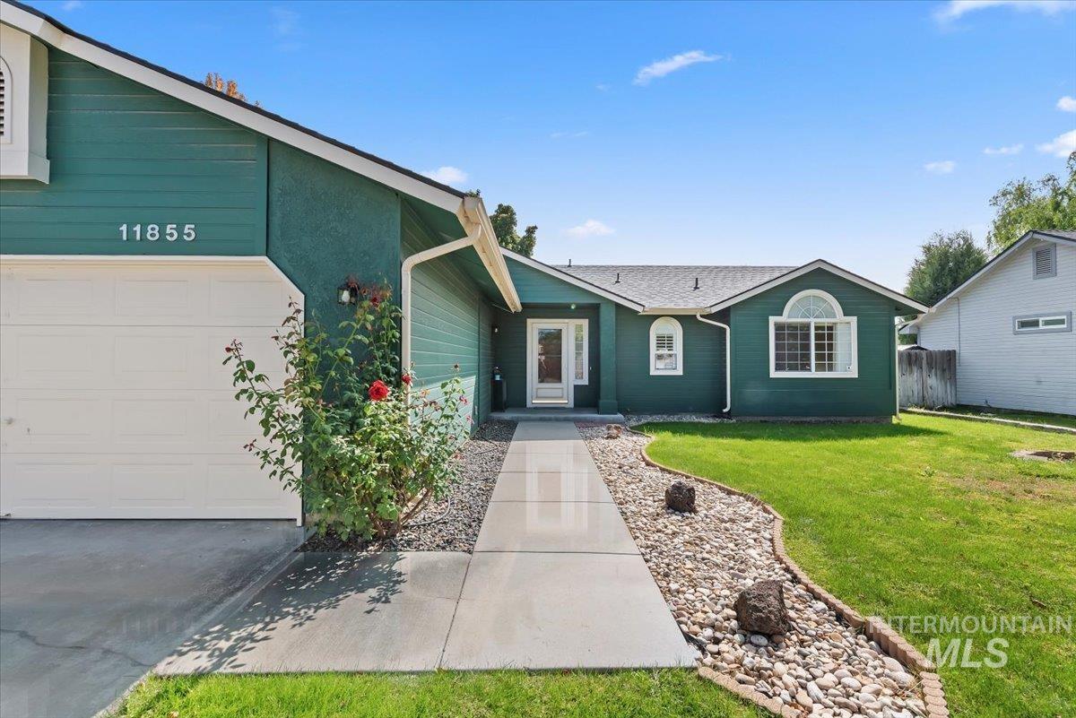 11855 W Dickens Dr, Boise, Idaho 83709, 3 Bedrooms, 2 Bathrooms, Residential For Sale, Price $445,000,MLS 99001431