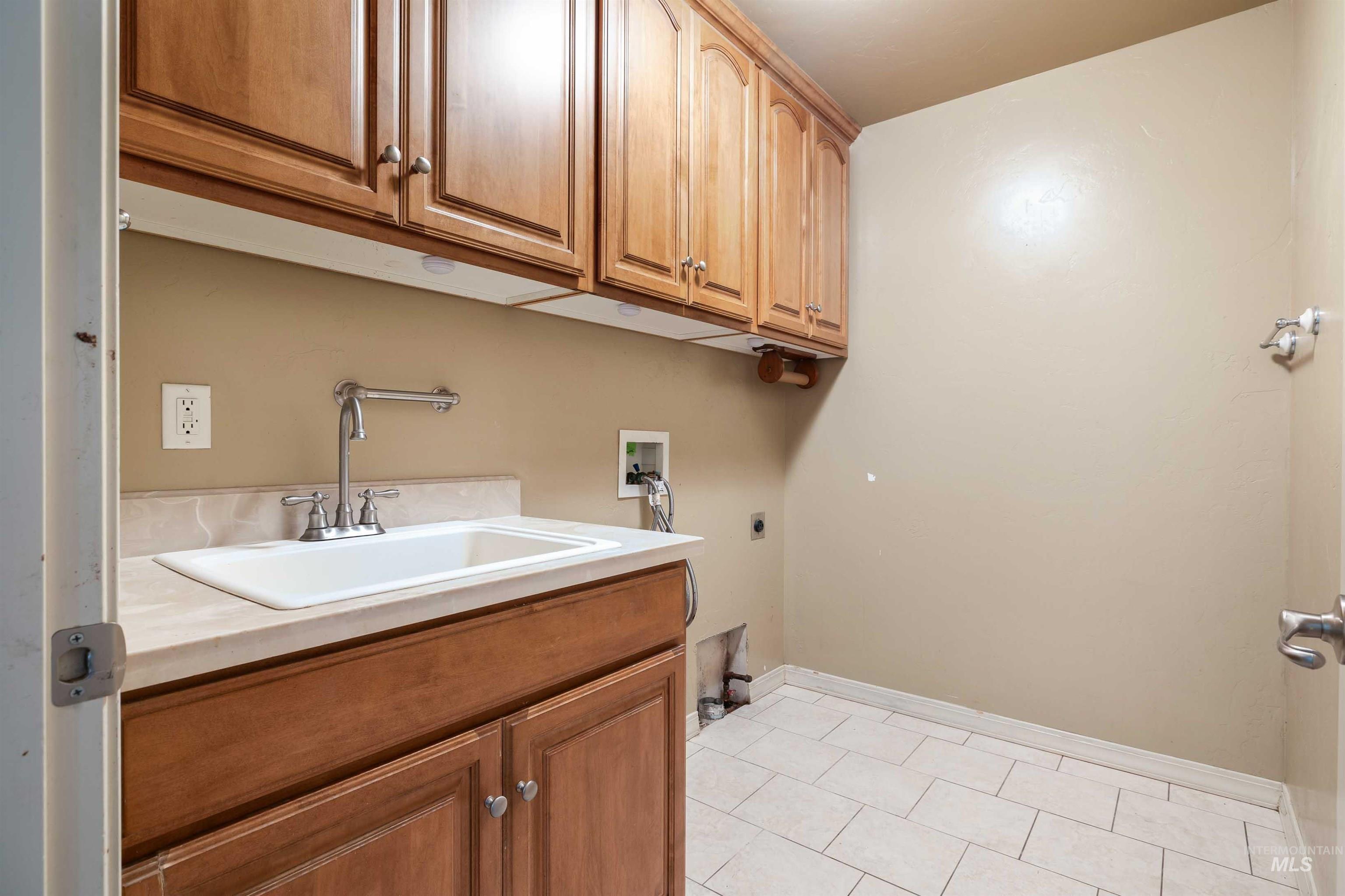 2509 Cedar Ridge Rd, Twin Falls, Idaho 83301, 4 Bedrooms, 2.5 Bathrooms, Residential For Sale, Price $399,900, 99001432