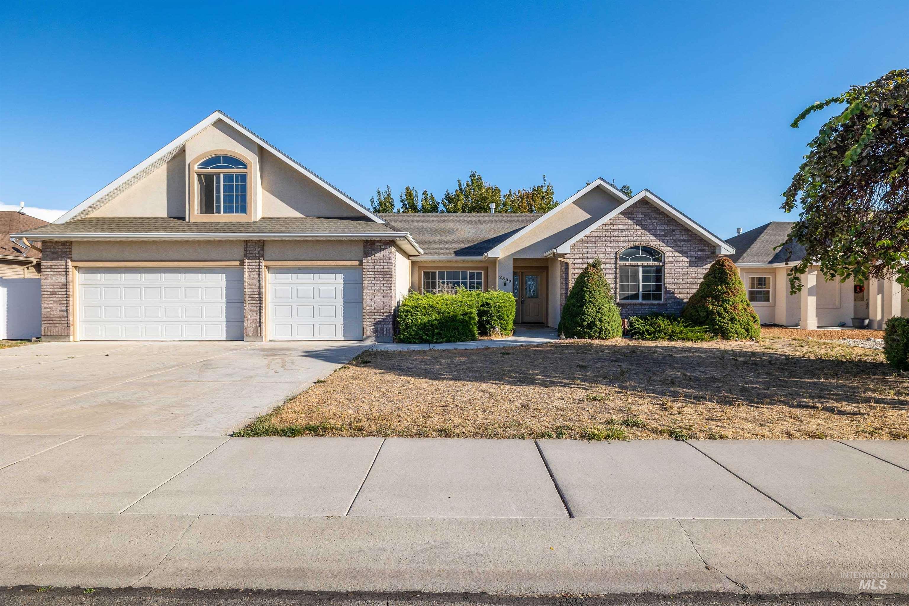 2509 Cedar Ridge Rd, Twin Falls, Idaho 83301, 4 Bedrooms, 2.5 Bathrooms, Residential For Sale, Price $399,900, 99001432