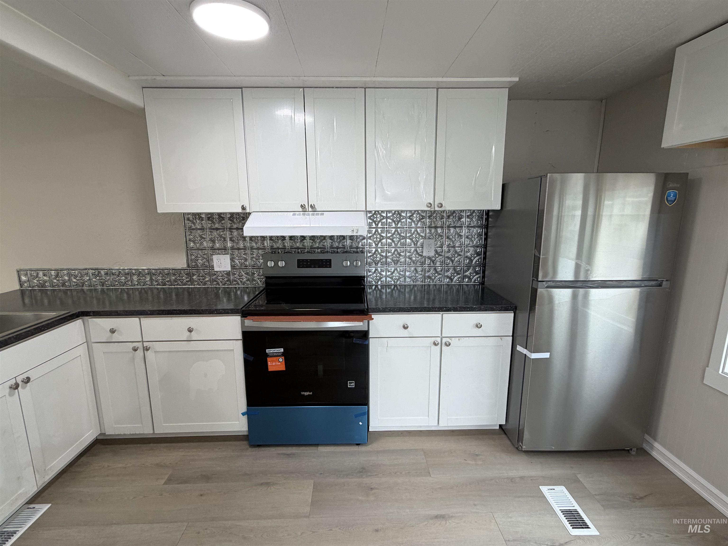 3948 N Adams St, Garden City, Idaho 83714, 2 Bedrooms, 1 Bathroom, Residential For Sale, Price $69,900,MLS 99001436