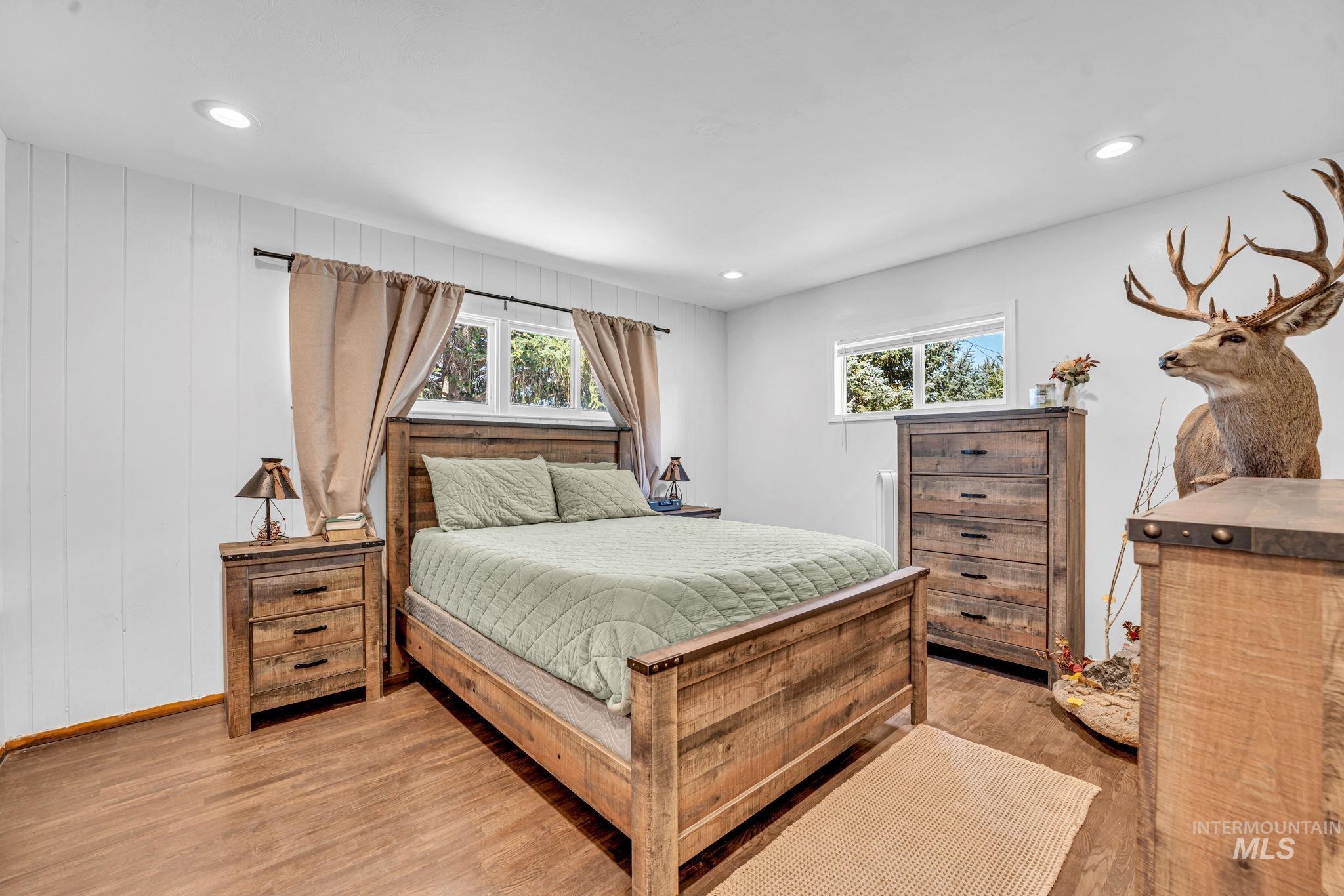 936 S Fillmore St, Jerome, Idaho 83338, 5 Bedrooms, 2 Bathrooms, Residential For Sale, Price $350,000, 99001437