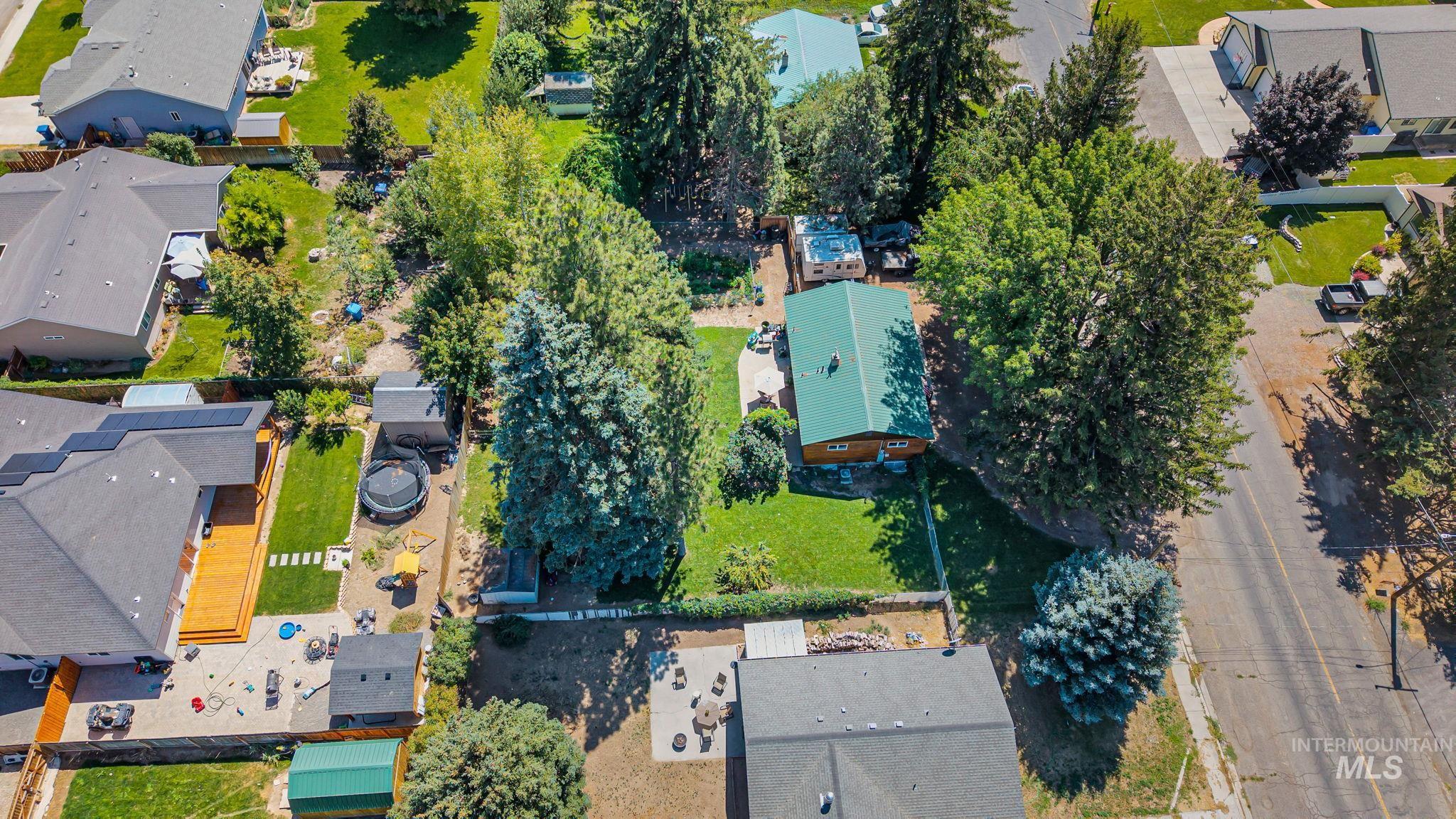 936 S Fillmore St, Jerome, Idaho 83338, 5 Bedrooms, 2 Bathrooms, Residential For Sale, Price $350,000, 99001437