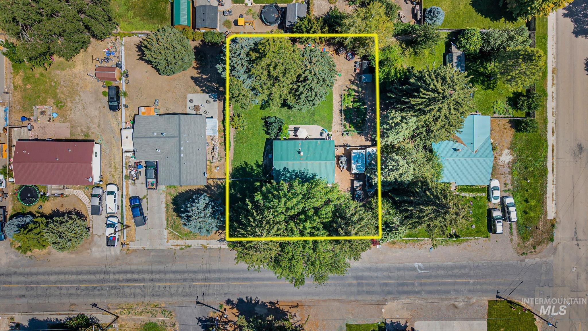 936 S Fillmore St, Jerome, Idaho 83338, 5 Bedrooms, 2 Bathrooms, Residential For Sale, Price $350,000, 99001437