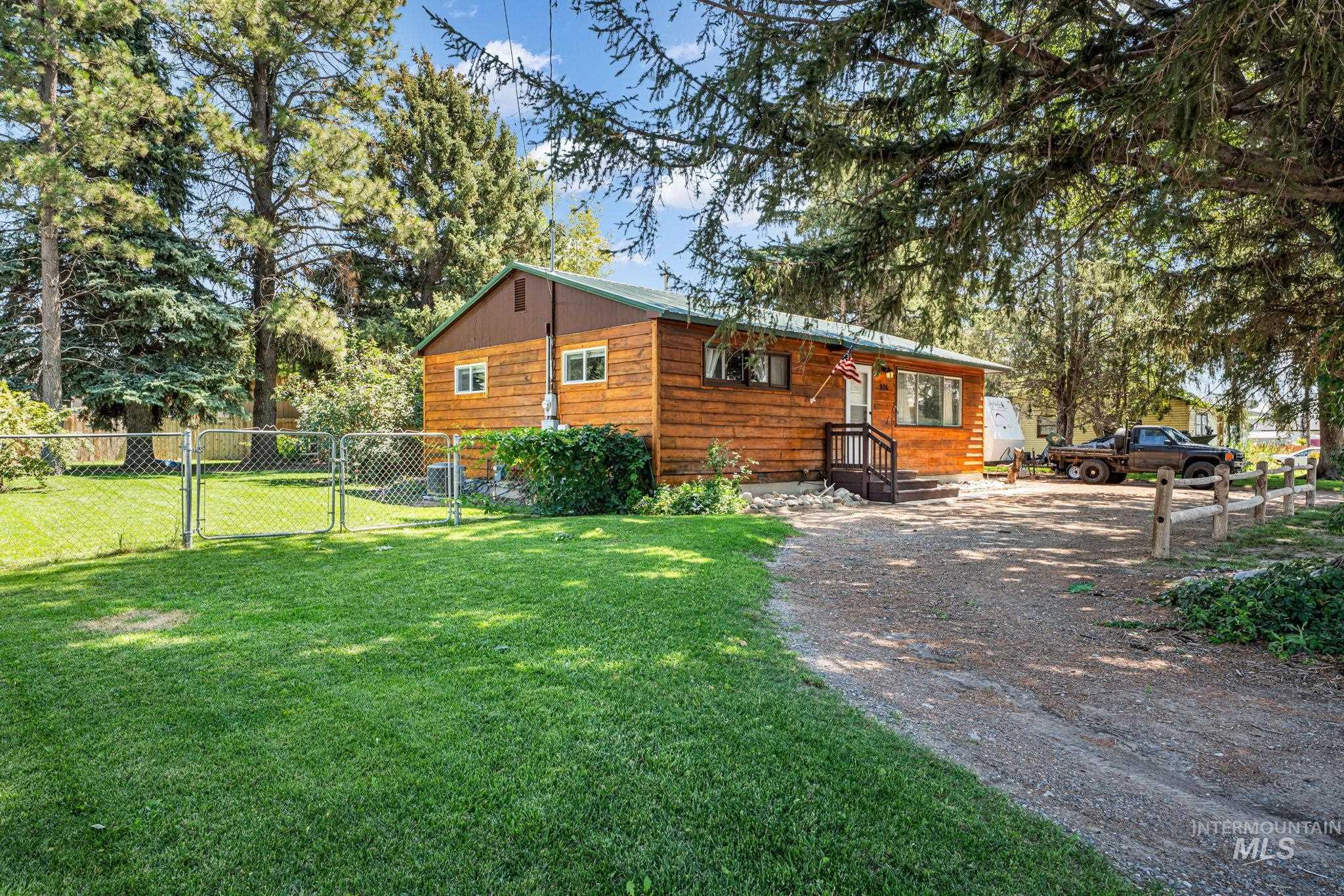 936 S Fillmore St, Jerome, Idaho 83338, 5 Bedrooms, 2 Bathrooms, Residential For Sale, Price $350,000, 99001437