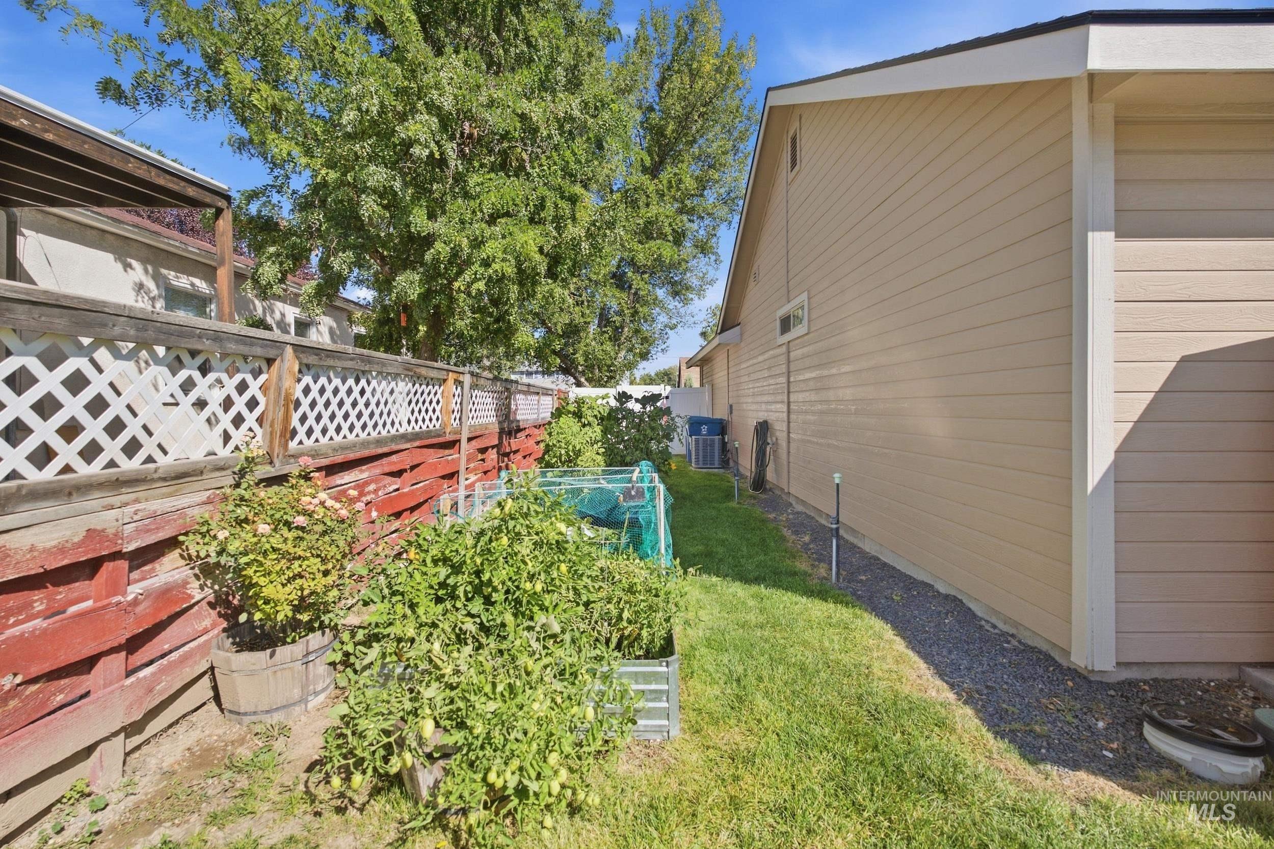 219 High Street, Nampa, Idaho 83651, 3 Bedrooms, 2 Bathrooms, Residential For Sale, Price $365,000,MLS 99001441