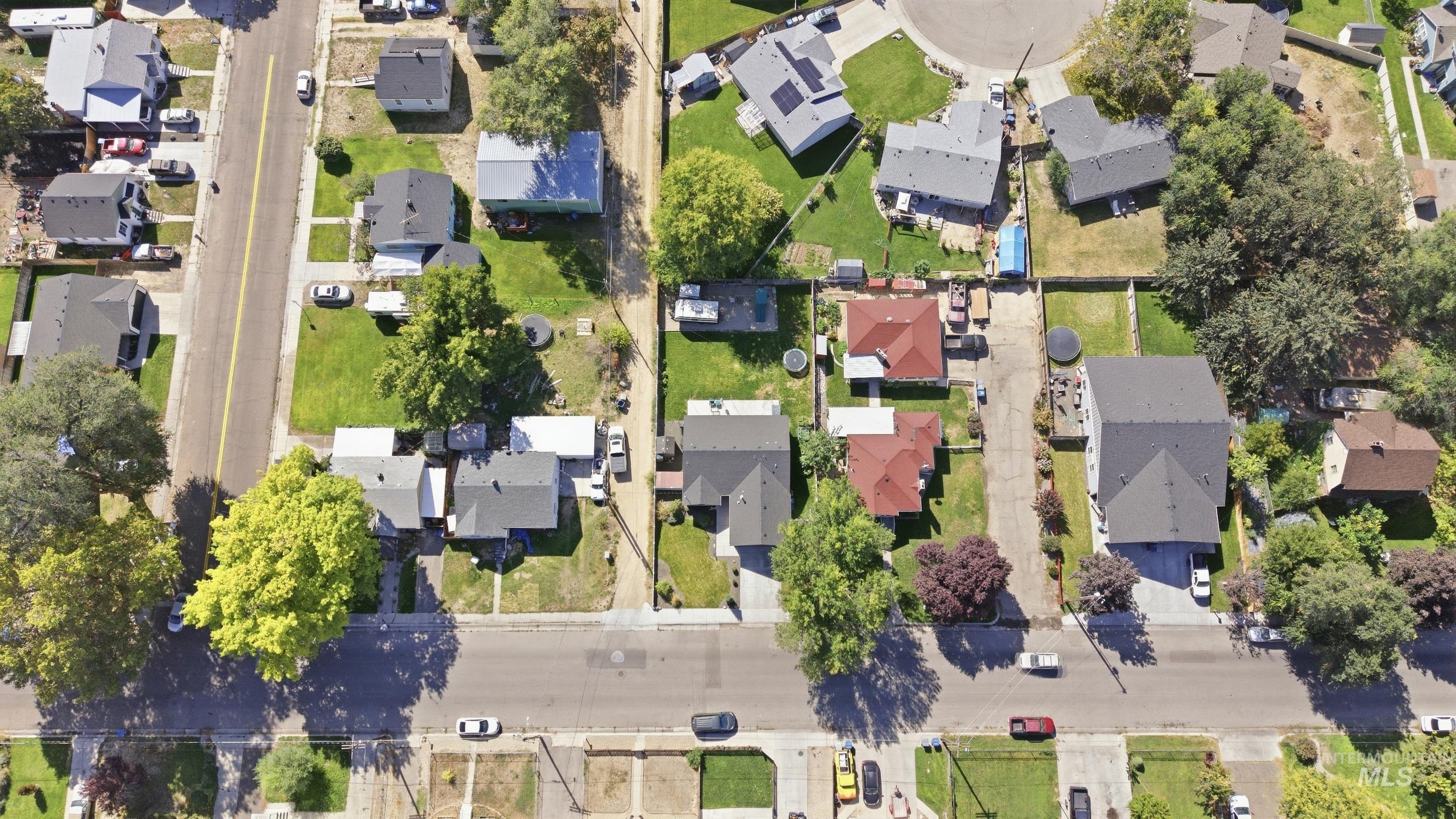 219 High Street, Nampa, Idaho 83651, 3 Bedrooms, 2 Bathrooms, Residential For Sale, Price $365,000,MLS 99001441