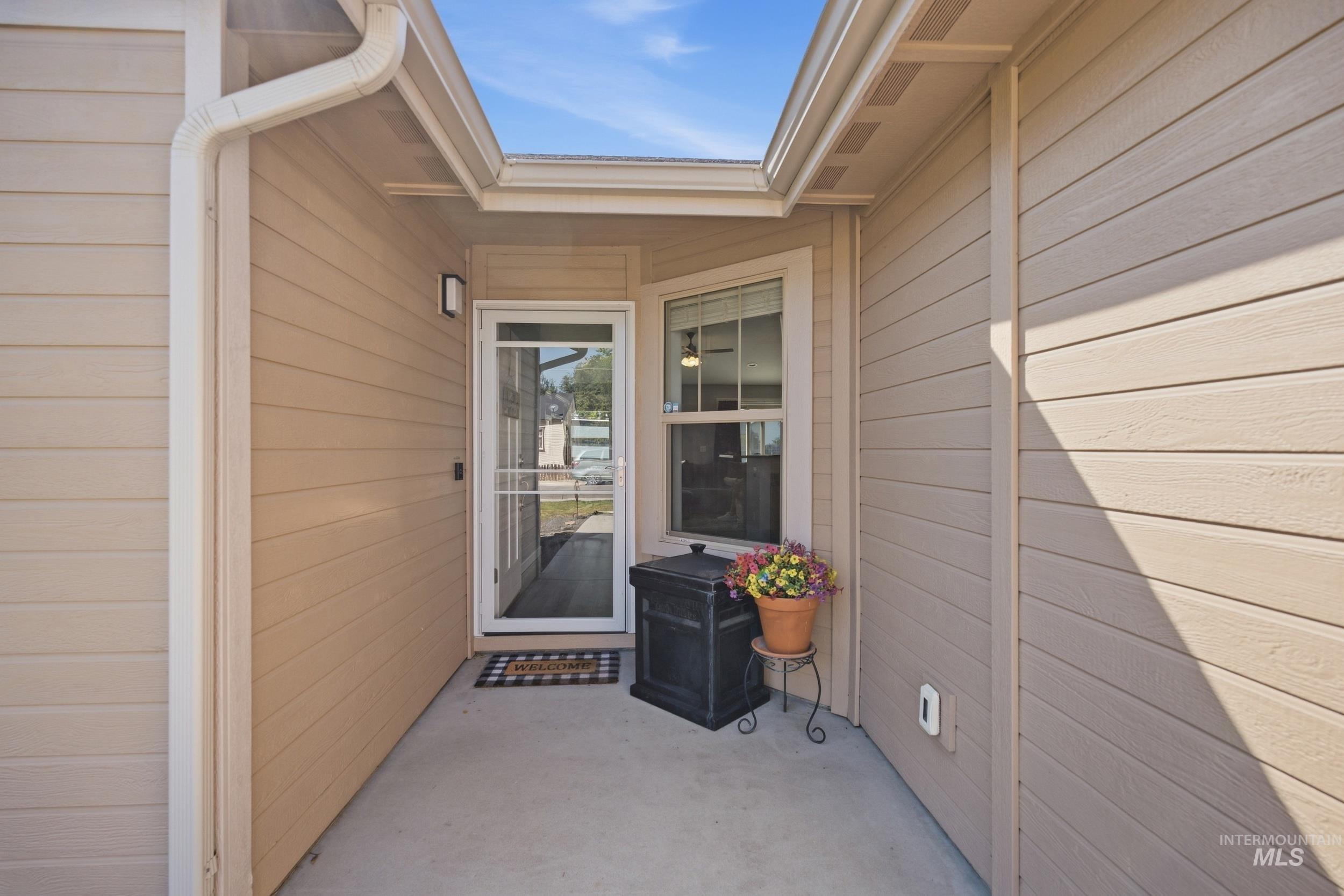 219 High Street, Nampa, Idaho 83651, 3 Bedrooms, 2 Bathrooms, Residential For Sale, Price $365,000,MLS 99001441