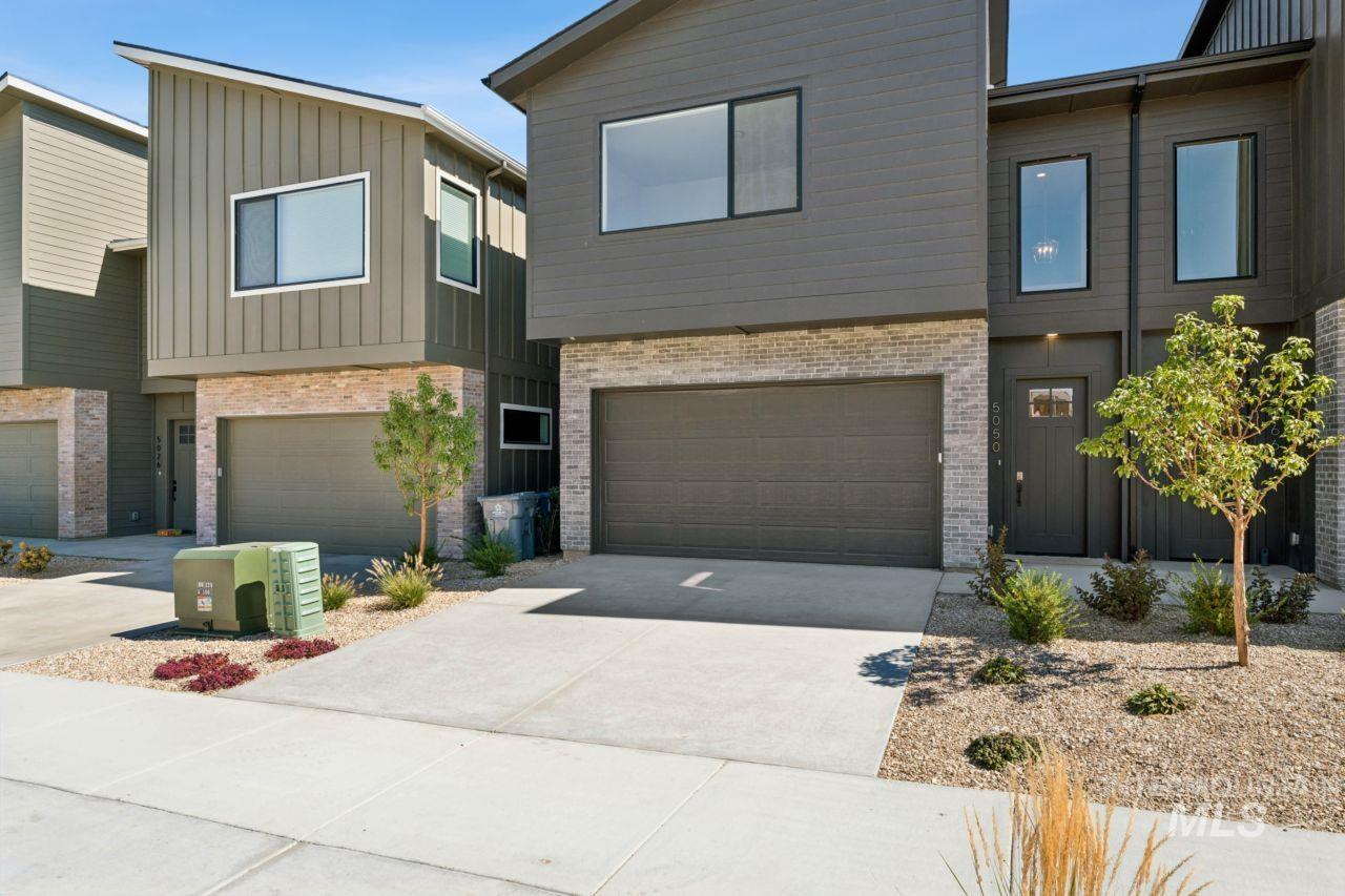 5050 S Brian Ave, Boise, Idaho 83716, 3 Bedrooms, 2.5 Bathrooms, Residential For Sale, Price $637,775,MLS 99001442