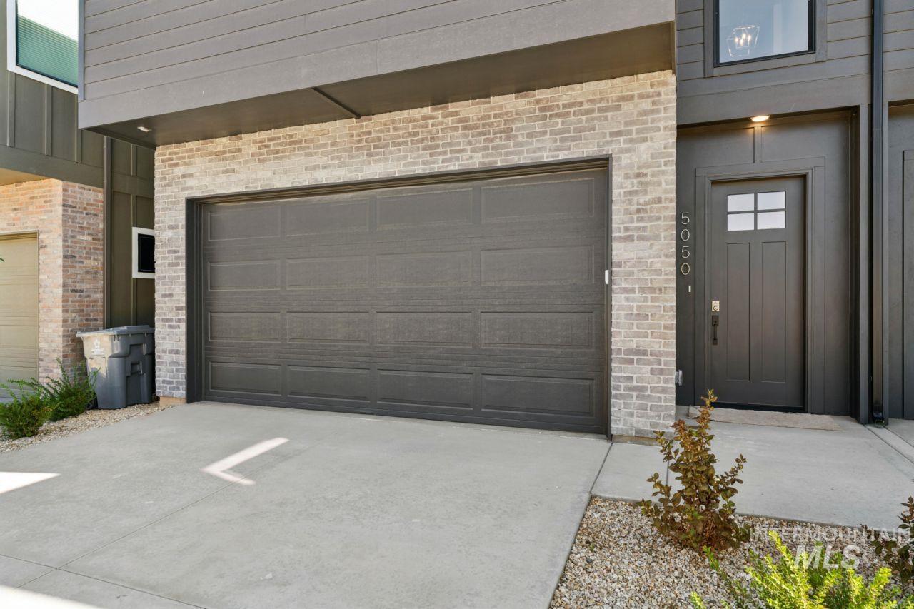 5050 S Brian Ave, Boise, Idaho 83716, 3 Bedrooms, 2.5 Bathrooms, Residential For Sale, Price $637,775,MLS 99001442