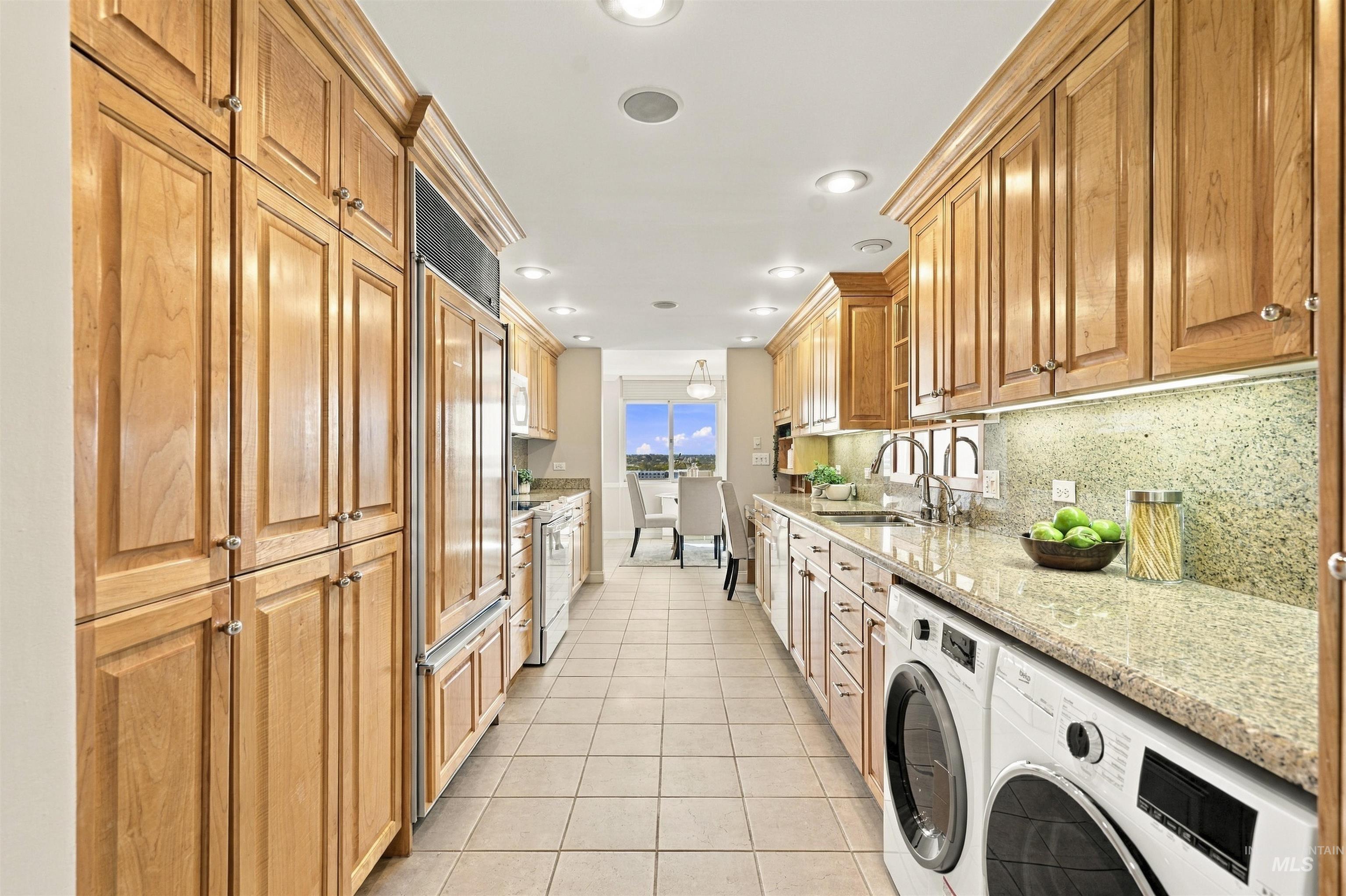 200 N 3rd Street, Boise, Idaho 83702, 2 Bedrooms, 2 Bathrooms, Residential For Sale, Price $750,000,MLS 99001443