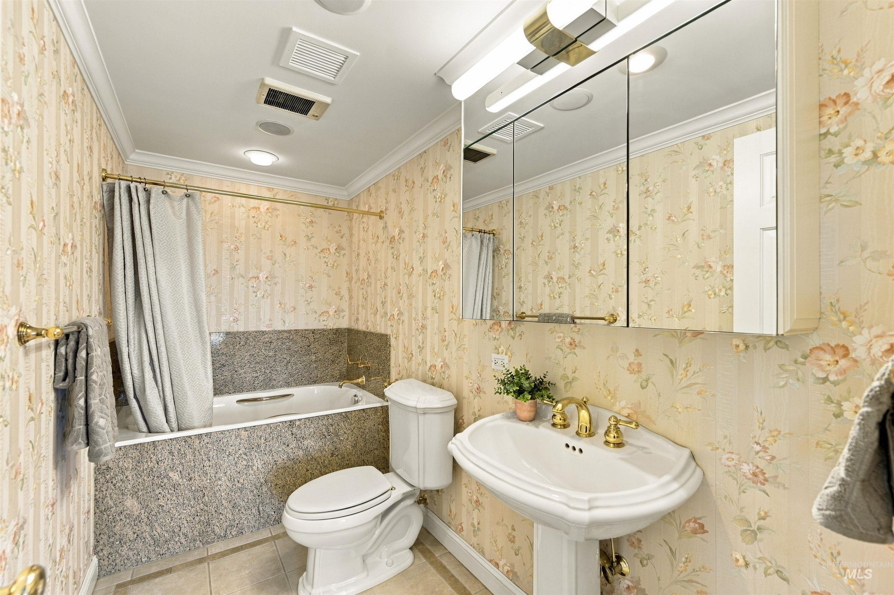 200 N 3rd Street, Boise, Idaho 83702, 2 Bedrooms, 2 Bathrooms, Residential For Sale, Price $750,000,MLS 99001443
