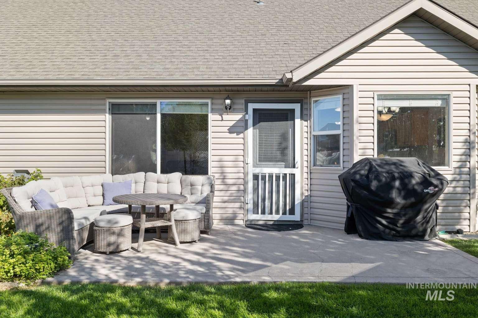 2662 Joshua Way, Twin Falls, Idaho 83301, 3 Bedrooms, 3 Bathrooms, Residential For Sale, Price $490,000,MLS 99001474