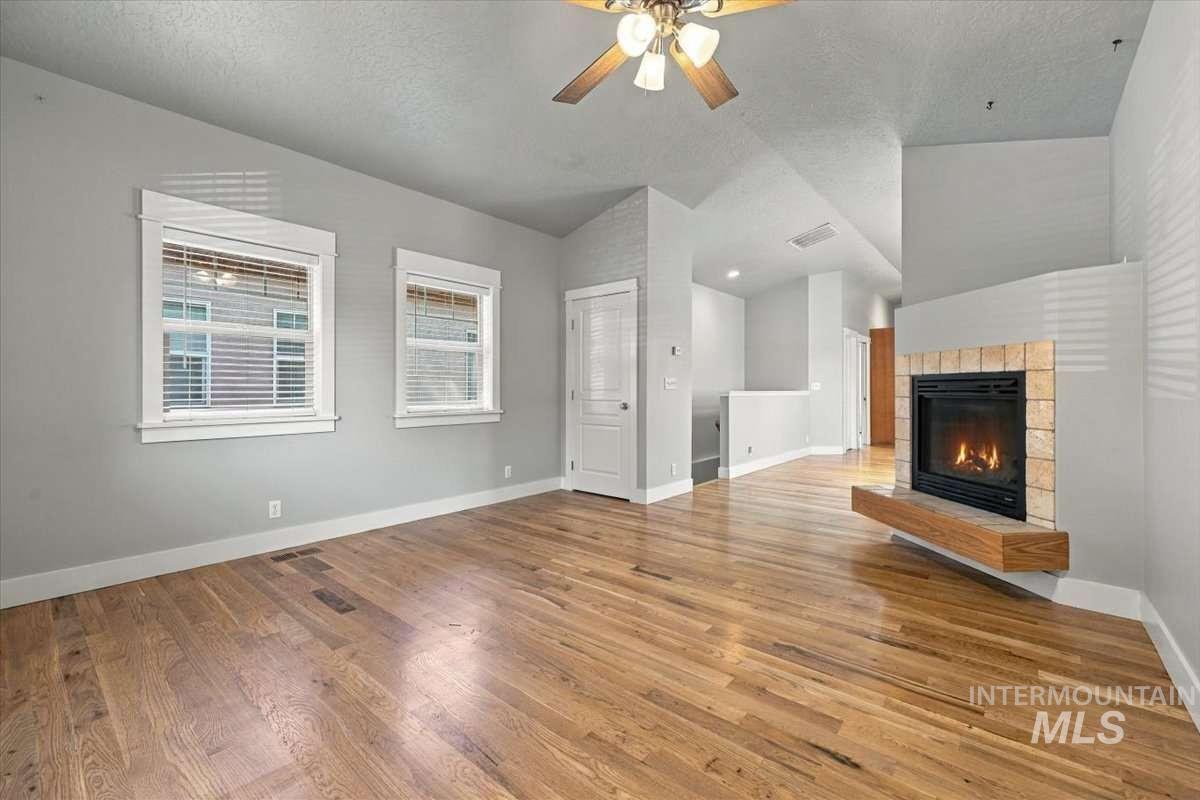 6422 W Everett St, Boise, Idaho 83704, 3 Bedrooms, 2.5 Bathrooms, Residential For Sale, Price $449,900,MLS 99001476