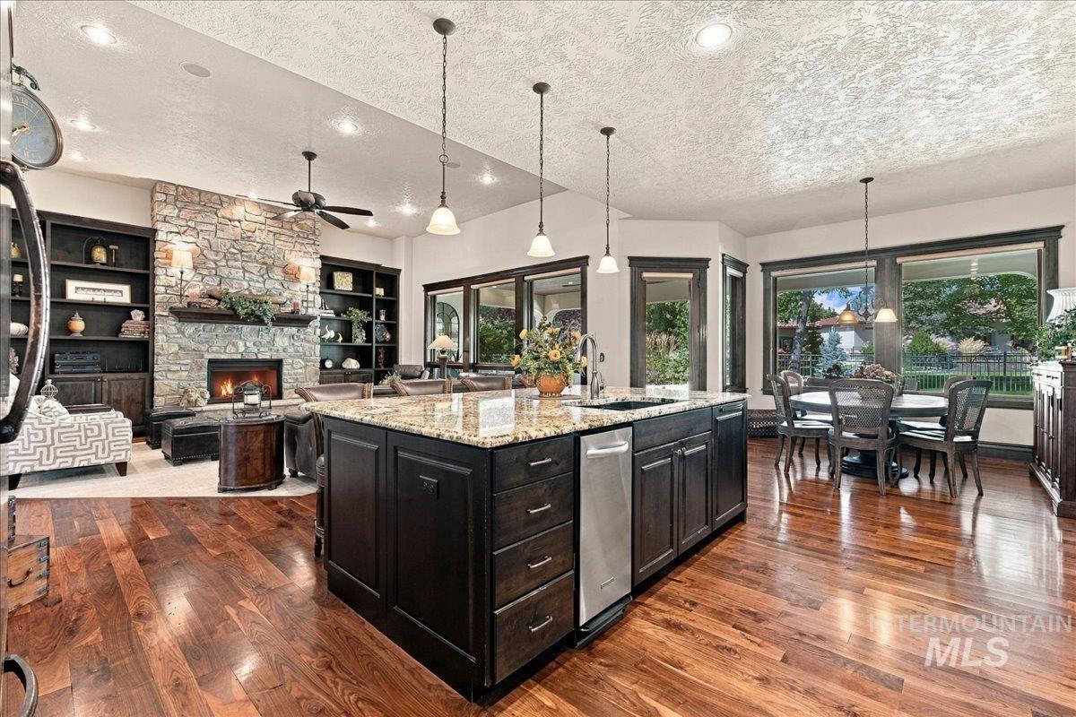 986 W Cherry Bello Dr, Eagle, Idaho 83616, 4 Bedrooms, 3.5 Bathrooms, Residential For Sale, Price $1,299,990,MLS 99001481