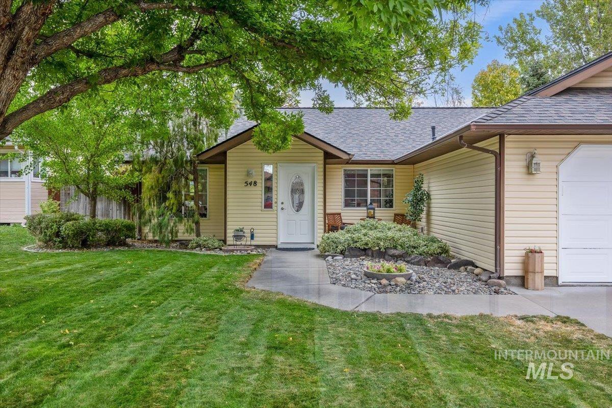 548 Elizabeth Park Drive, Twin Falls, Idaho 83301, 3 Bedrooms, 2 Bathrooms, Residential For Sale, Price $389,900,MLS 99001482