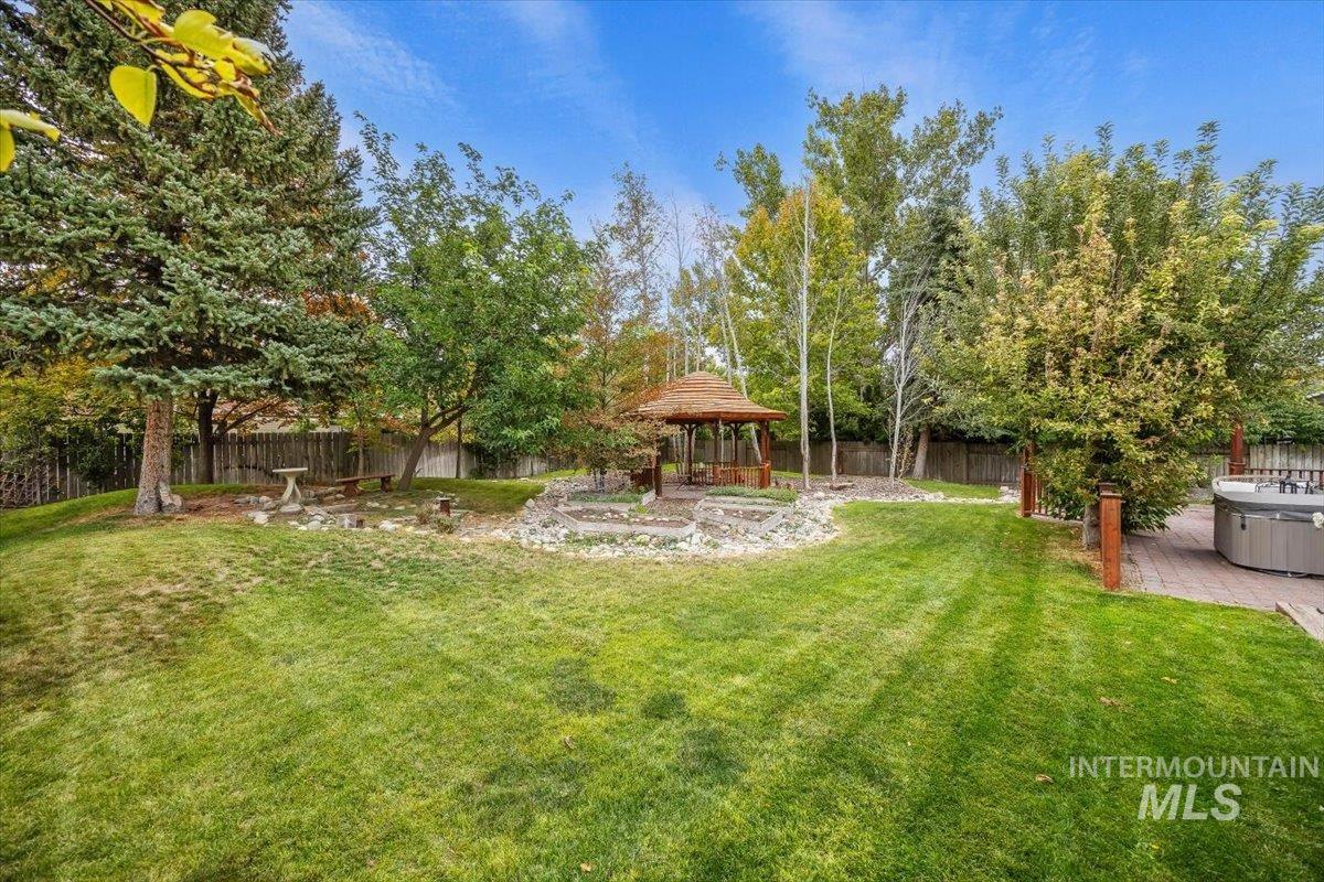 548 Elizabeth Park Drive, Twin Falls, Idaho 83301, 3 Bedrooms, 2 Bathrooms, Residential For Sale, Price $389,900,MLS 99001482