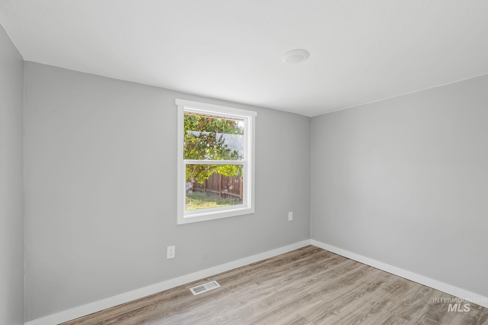 1013 McCarroll St, Clarkston, Washington 99403, 3 Bedrooms, 1 Bathroom, Residential For Sale, Price $264,900,MLS 99001484