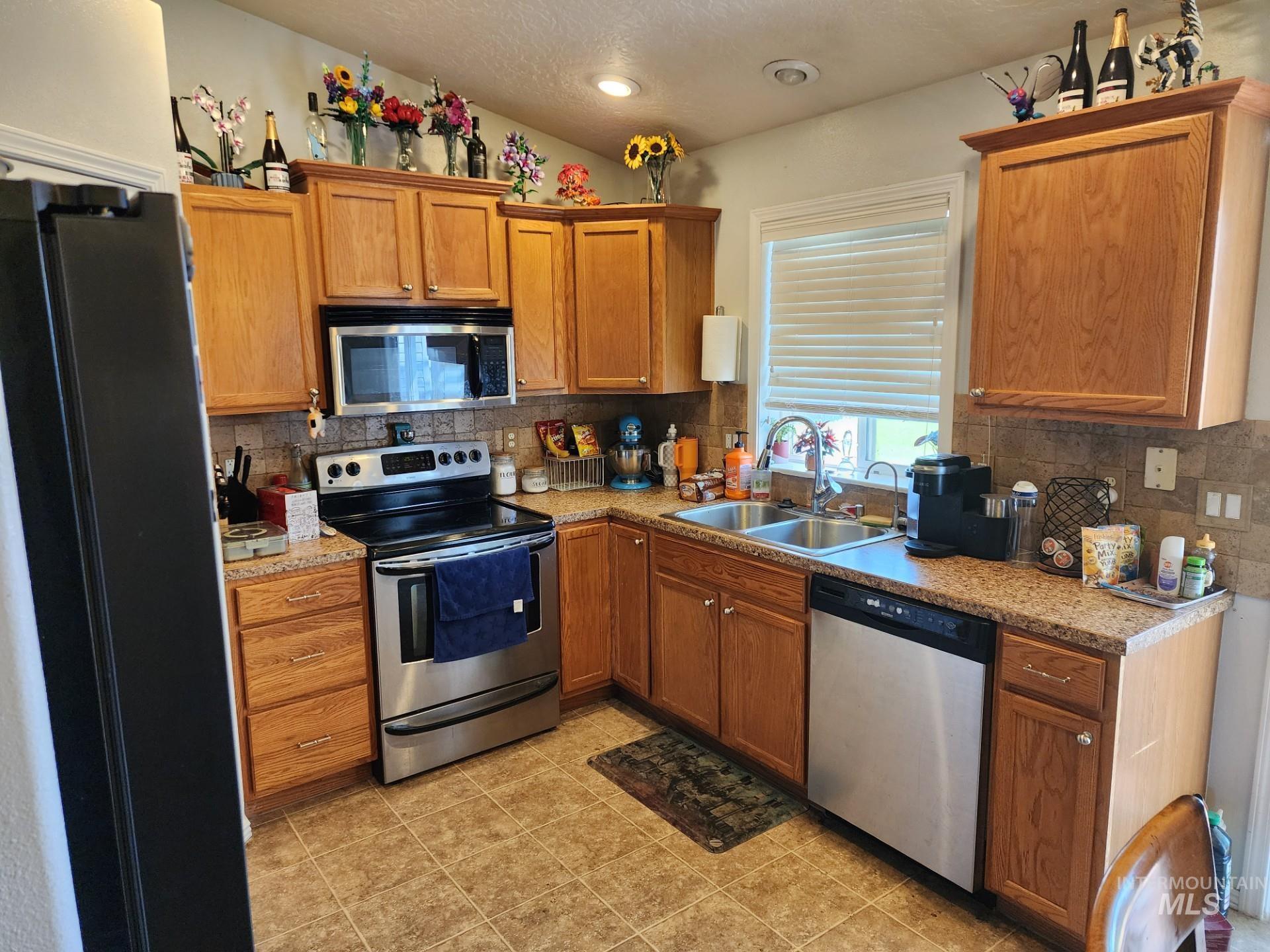1445 Kyle Street, Mountain Home, Idaho 83647, 4 Bedrooms, 2 Bathrooms, Residential For Sale, Price $359,900,MLS 99001490