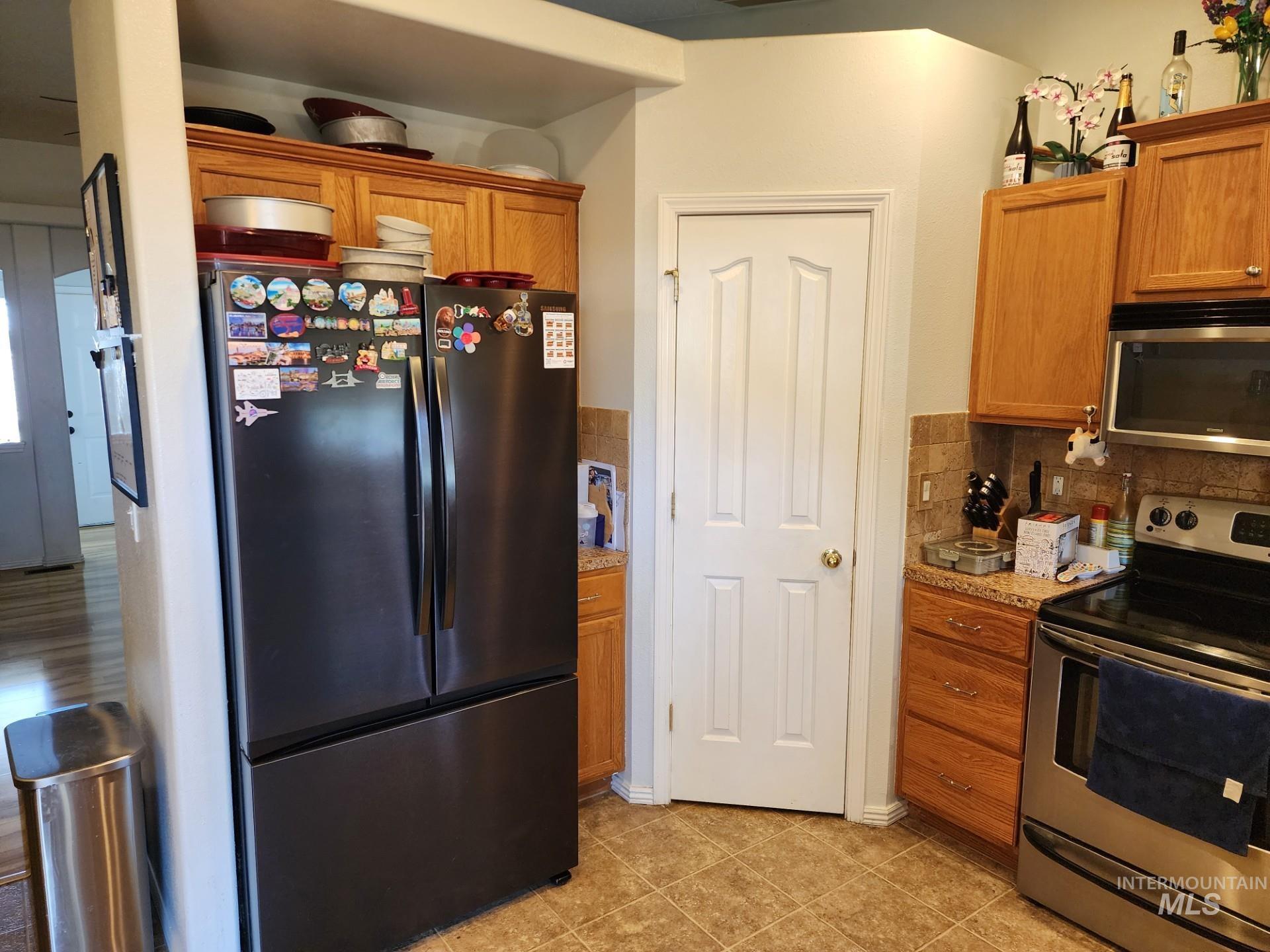 1445 Kyle Street, Mountain Home, Idaho 83647, 4 Bedrooms, 2 Bathrooms, Residential For Sale, Price $359,900,MLS 99001490