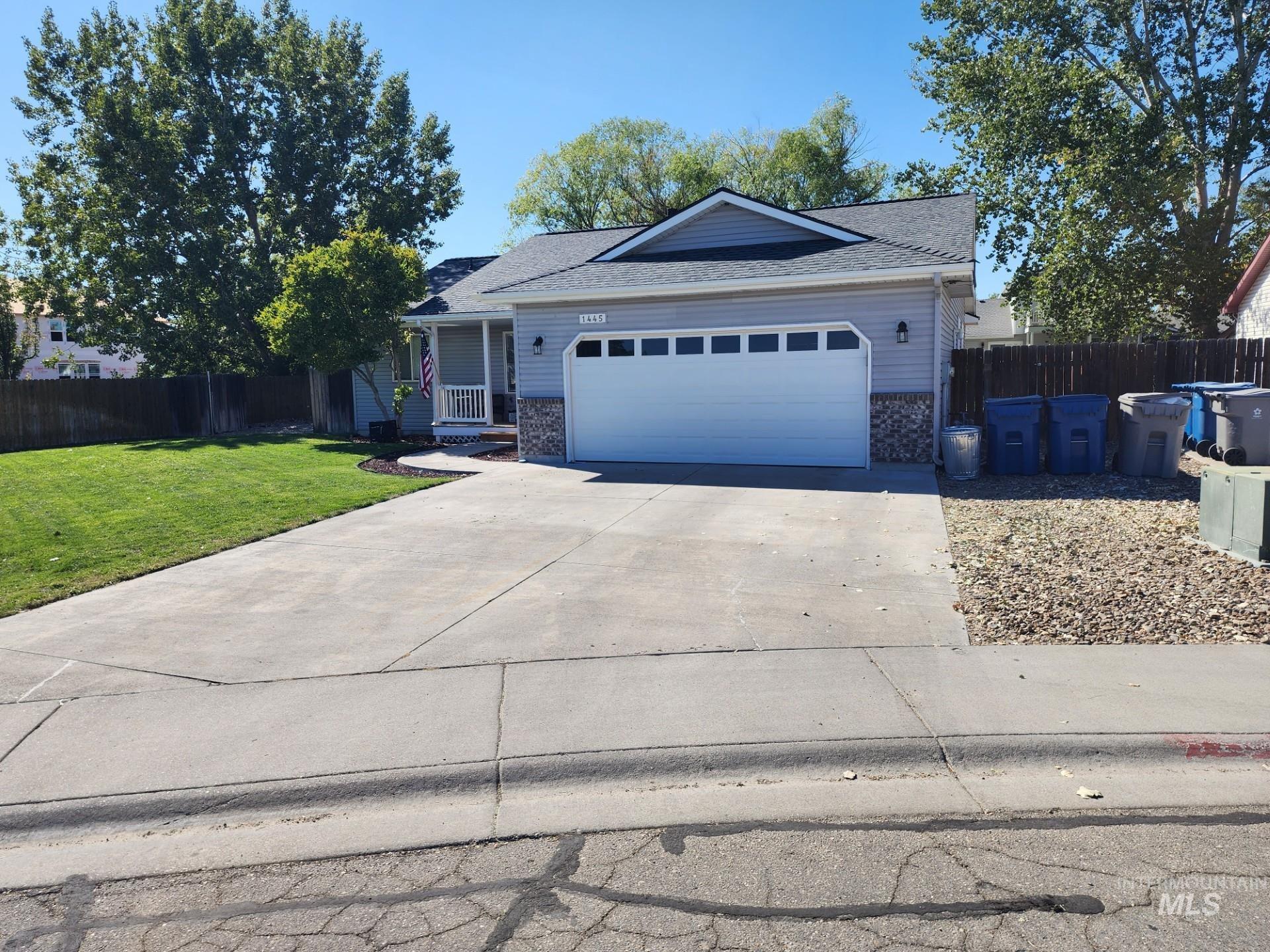 1445 Kyle Street, Mountain Home, Idaho 83647, 4 Bedrooms, 2 Bathrooms, Residential For Sale, Price $359,900,MLS 99001490