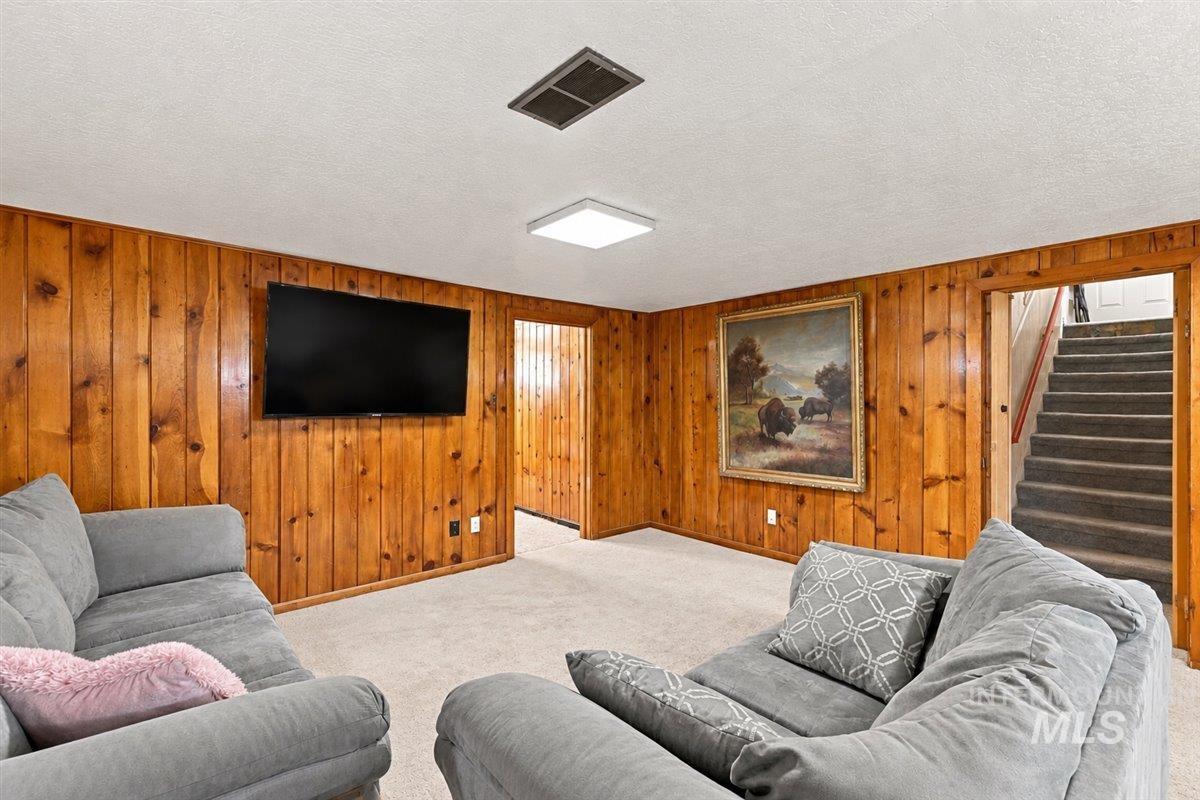 3811 W Puggy Ln, Boise, Idaho 83705, 3 Bedrooms, 2 Bathrooms, Residential For Sale, Price $525,000,MLS 99001494