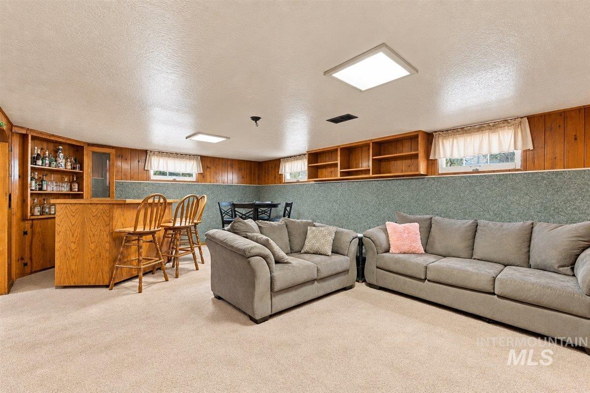 3811 W Puggy Ln, Boise, Idaho 83705, 3 Bedrooms, 2 Bathrooms, Residential For Sale, Price $525,000,MLS 99001494