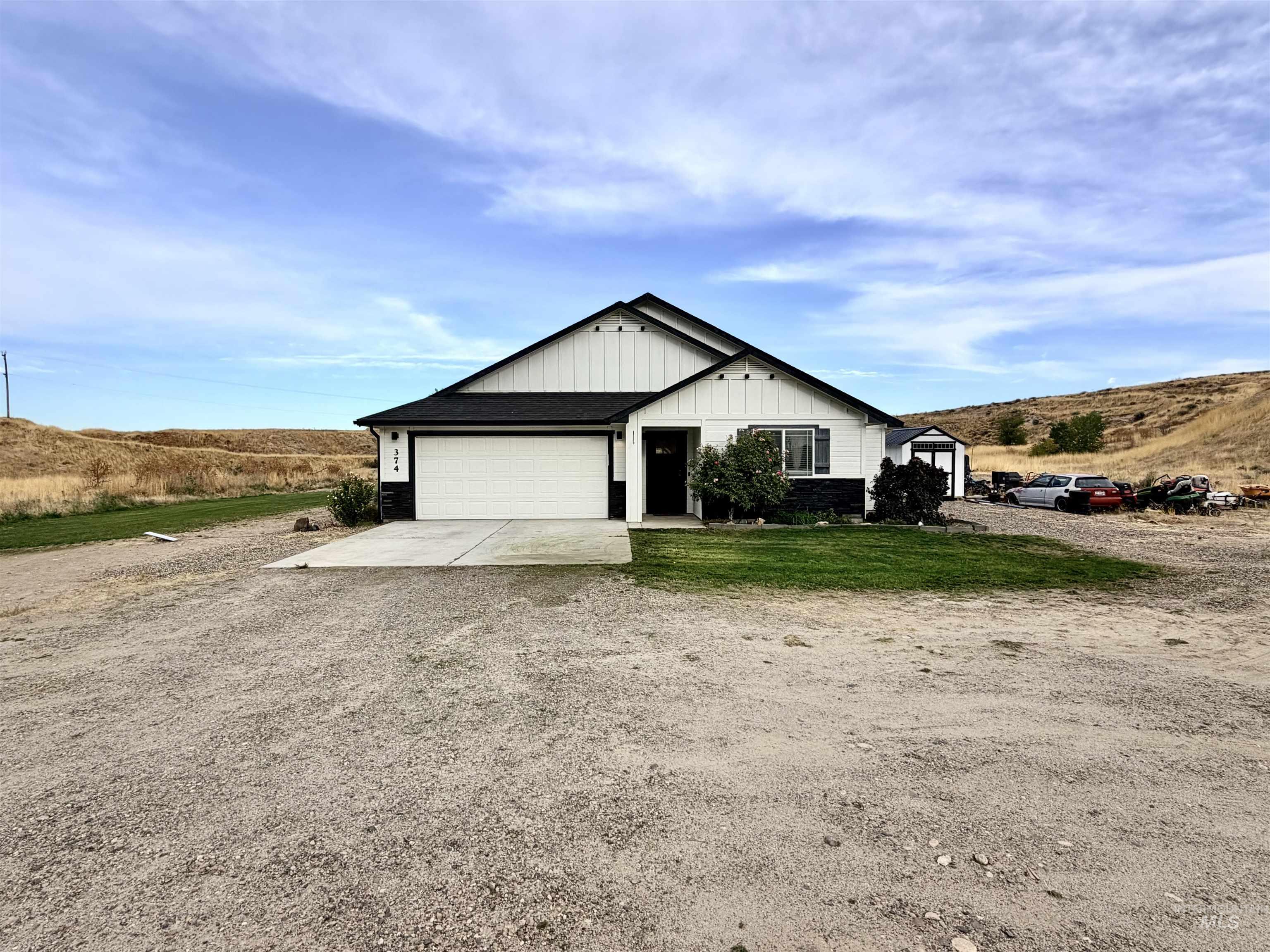 374 Beal cir, Ontario, Oregon 97914, 3 Bedrooms, 2 Bathrooms, Residential For Sale, Price $575,000,MLS 99001500
