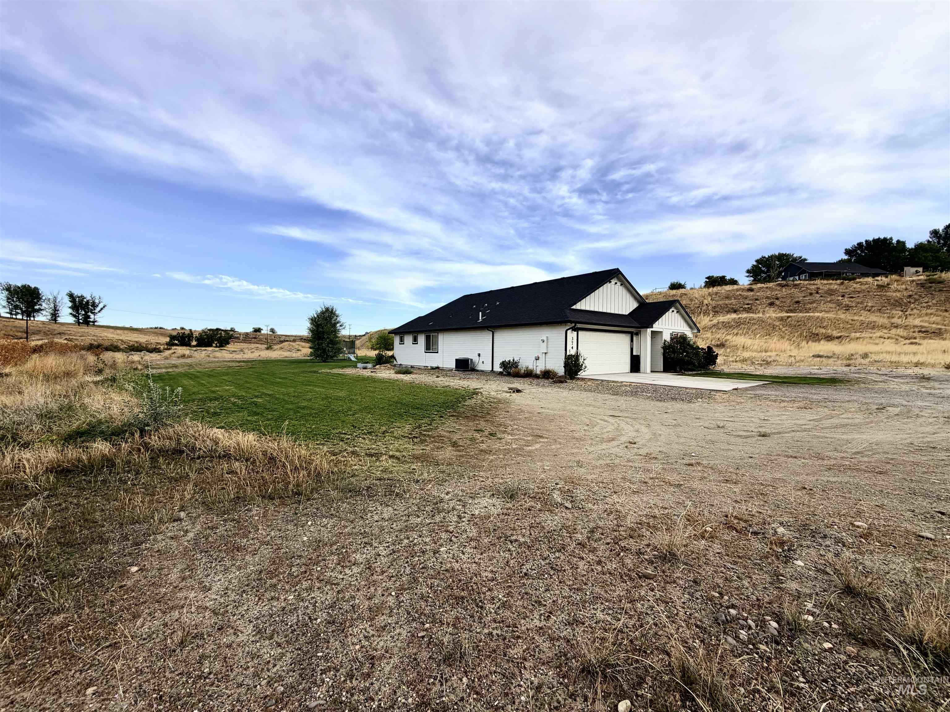 374 Beal cir, Ontario, Oregon 97914, 3 Bedrooms, 2 Bathrooms, Residential For Sale, Price $575,000,MLS 99001500