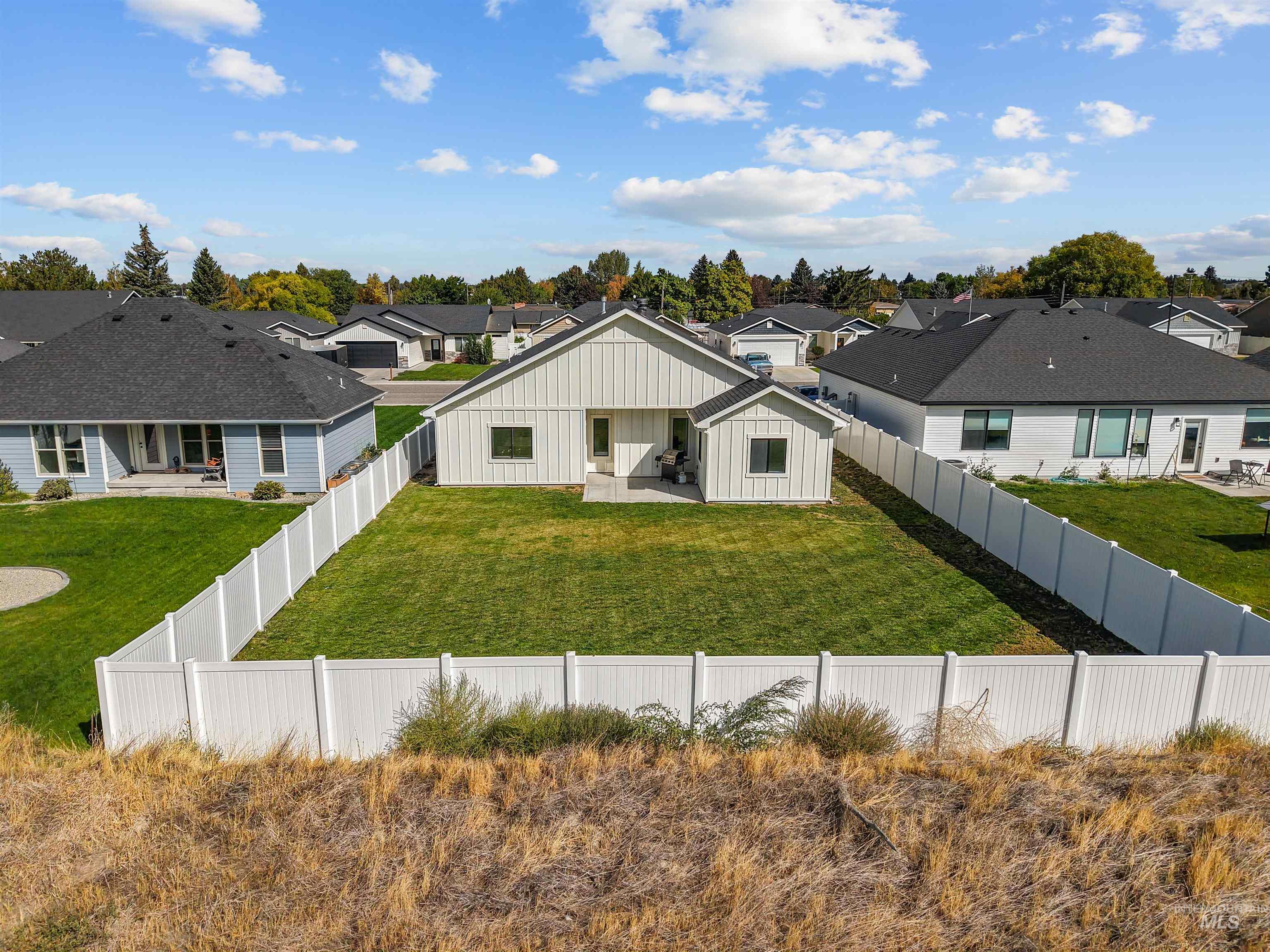 245 South Hills, Burley, Idaho 83318, 3 Bedrooms, 2 Bathrooms, Residential For Sale, Price $375,000,MLS 99001504