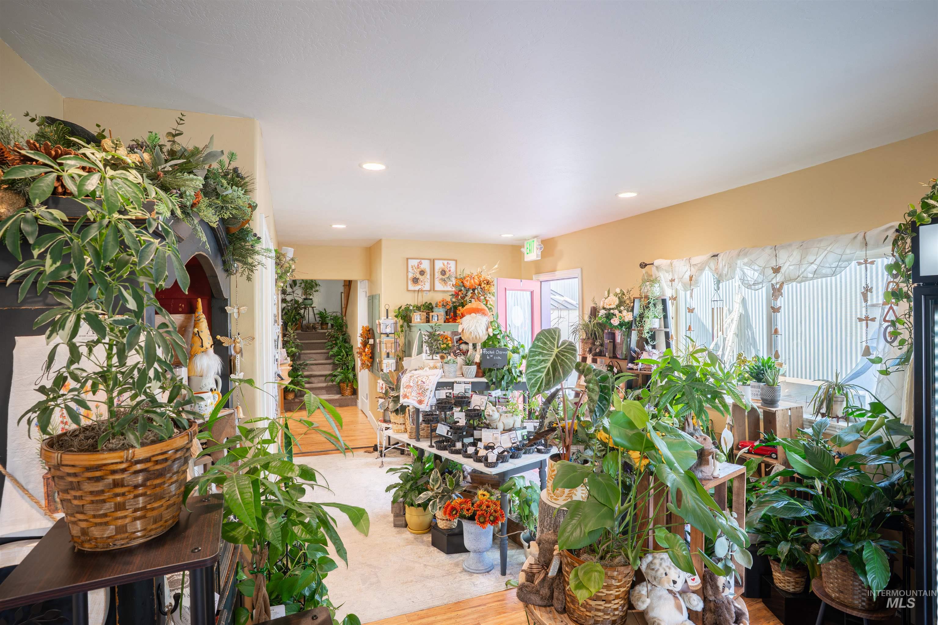 319 Main Street N, Kimberly, Idaho 83341, Business/Commercial For Sale, Price $700,000,MLS 99001507
