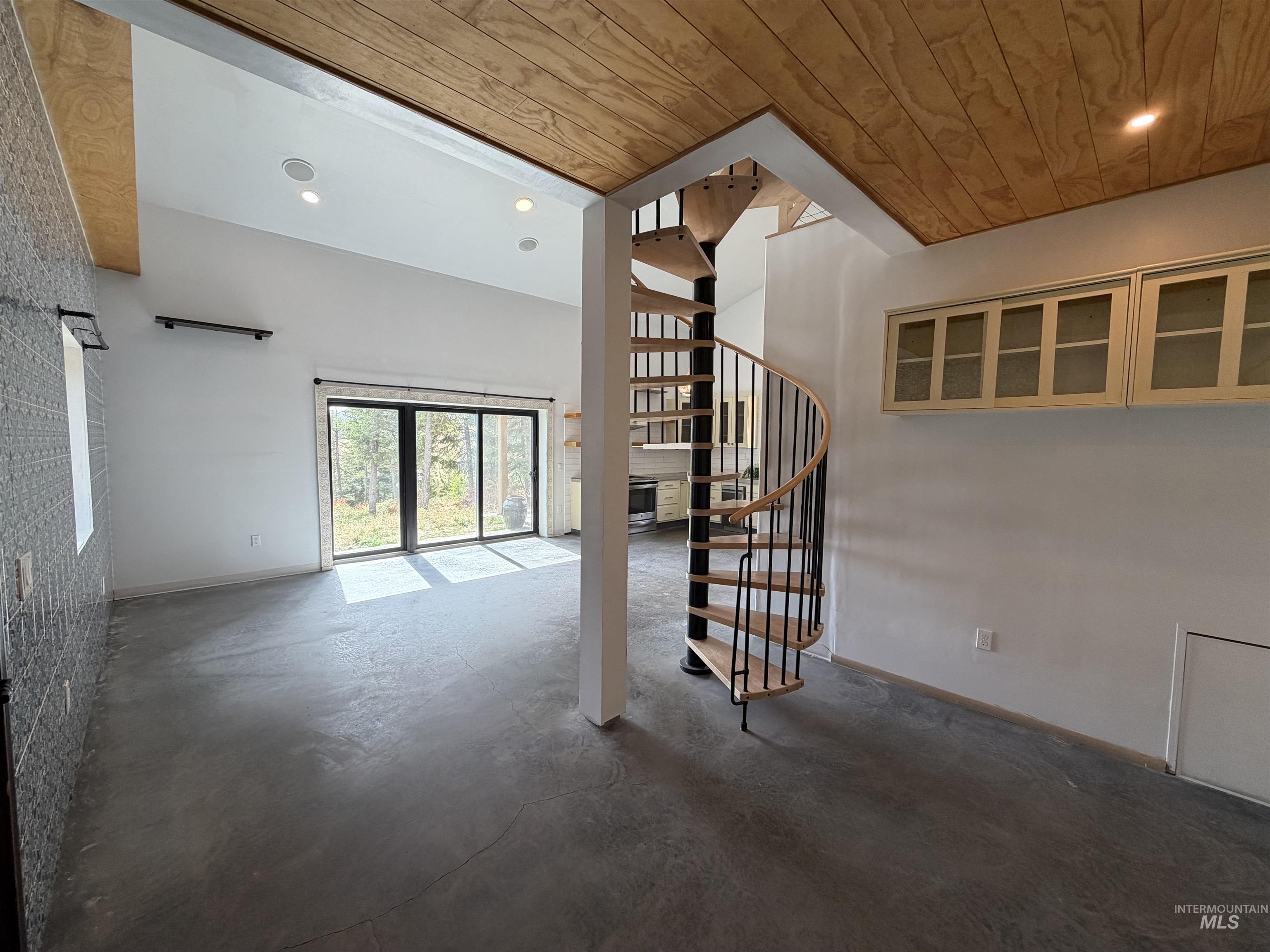 1004 Forest Lane, Princeton, Idaho 83857, 1 Bedroom, 1 Bathroom, Residential For Sale, Price $495,000,MLS 99001510