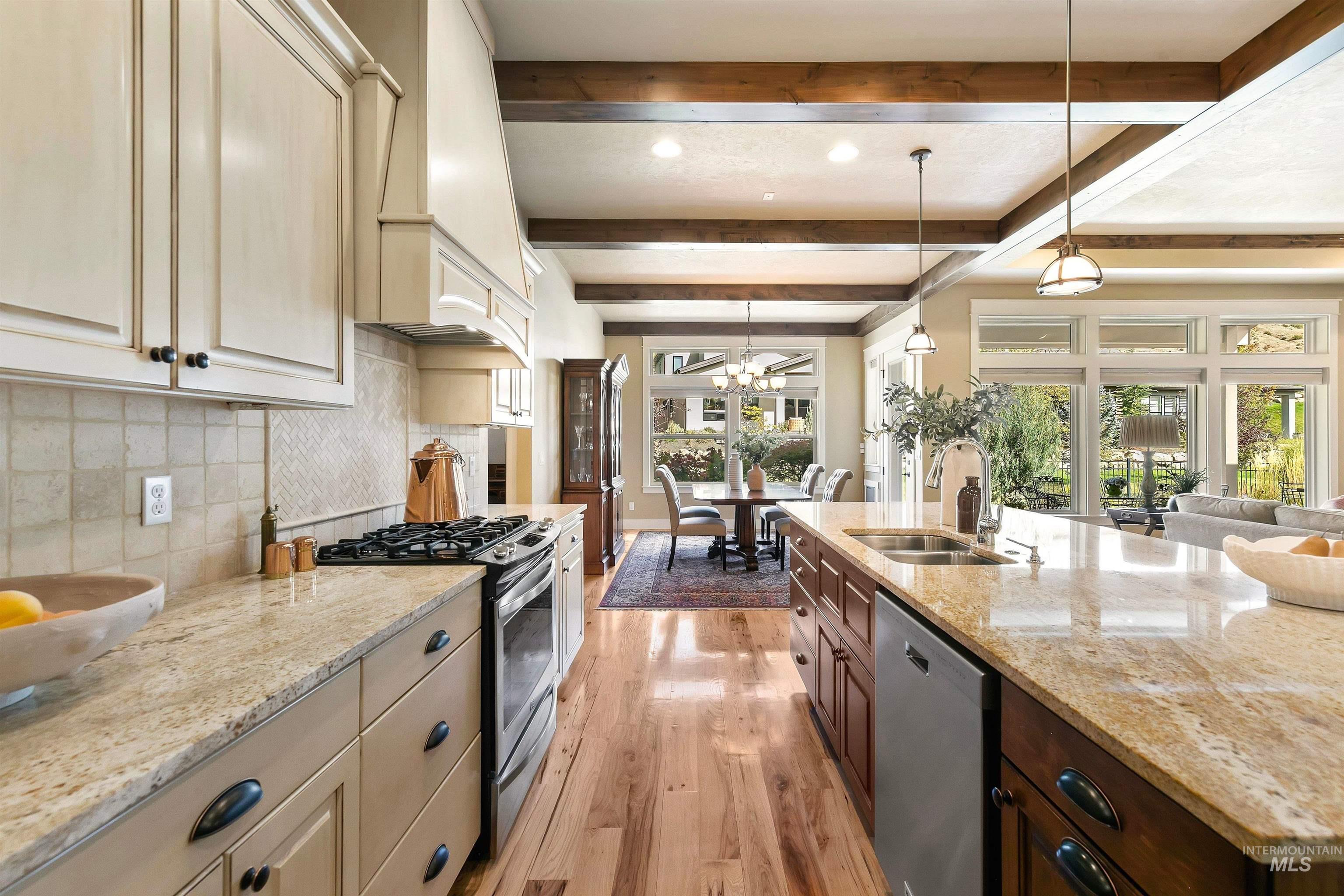 3372 E Parsnip Peak Dr, Boise, Idaho 83716, 3 Bedrooms, 3 Bathrooms, Residential For Sale, Price $975,000,MLS 99001511