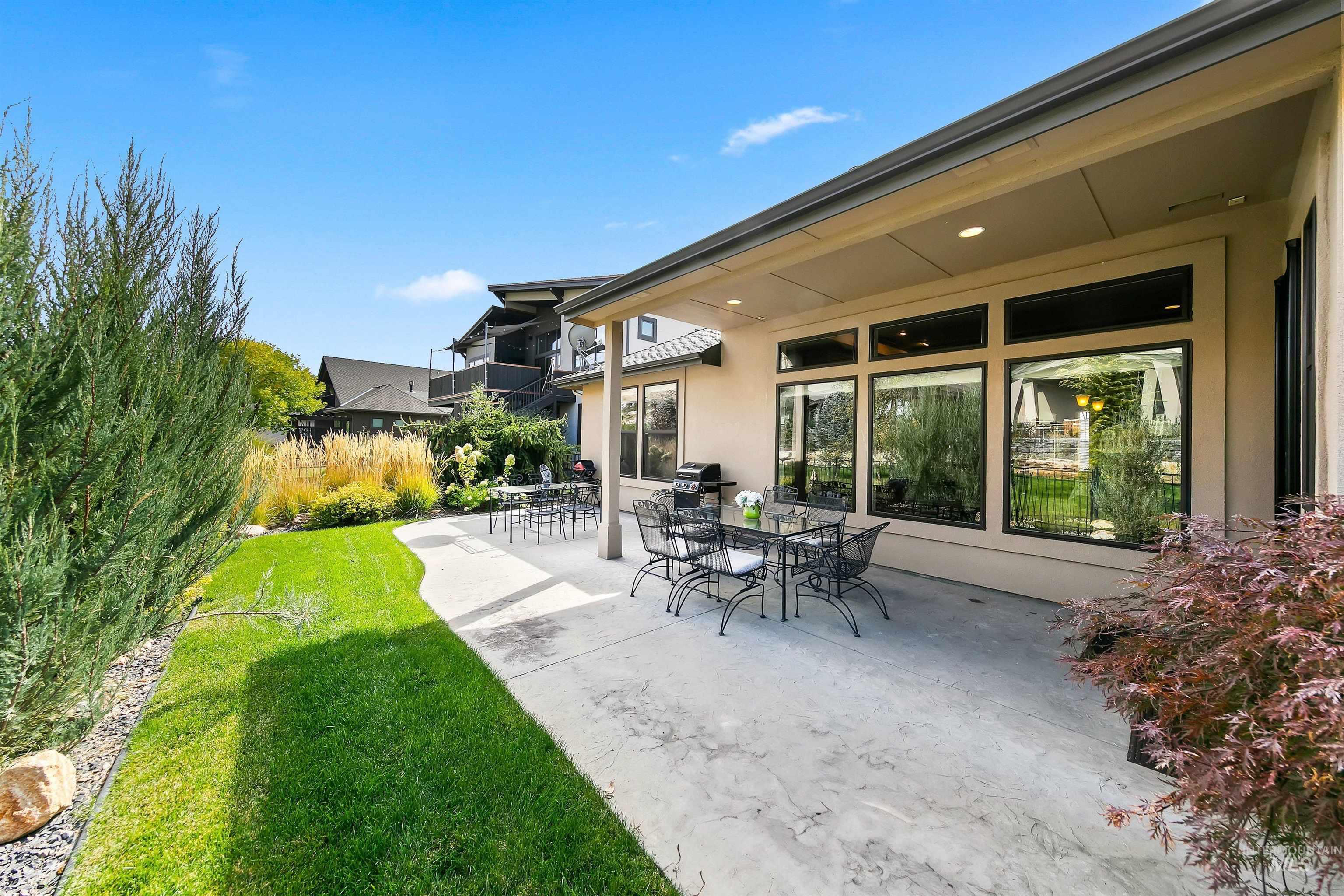 3372 E Parsnip Peak Dr, Boise, Idaho 83716, 3 Bedrooms, 3 Bathrooms, Residential For Sale, Price $975,000,MLS 99001511